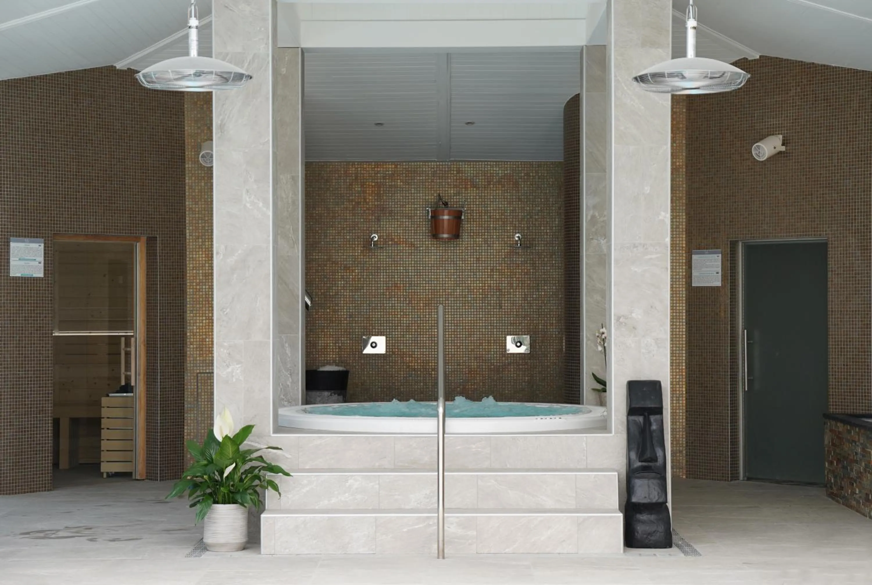 Hot Tub in Le Village des Bambous