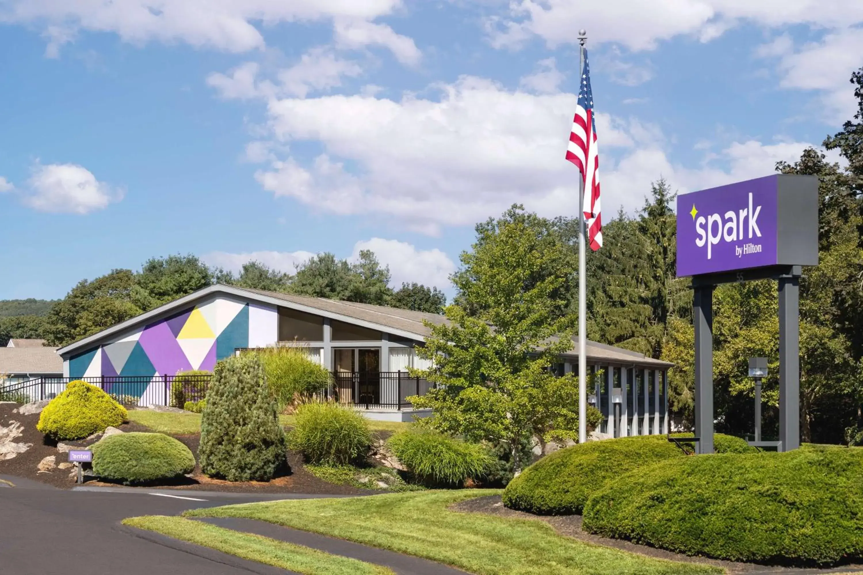 Property building in Spark By Hilton Mystic Groton Property building in Spark By Hilton Mystic Groton