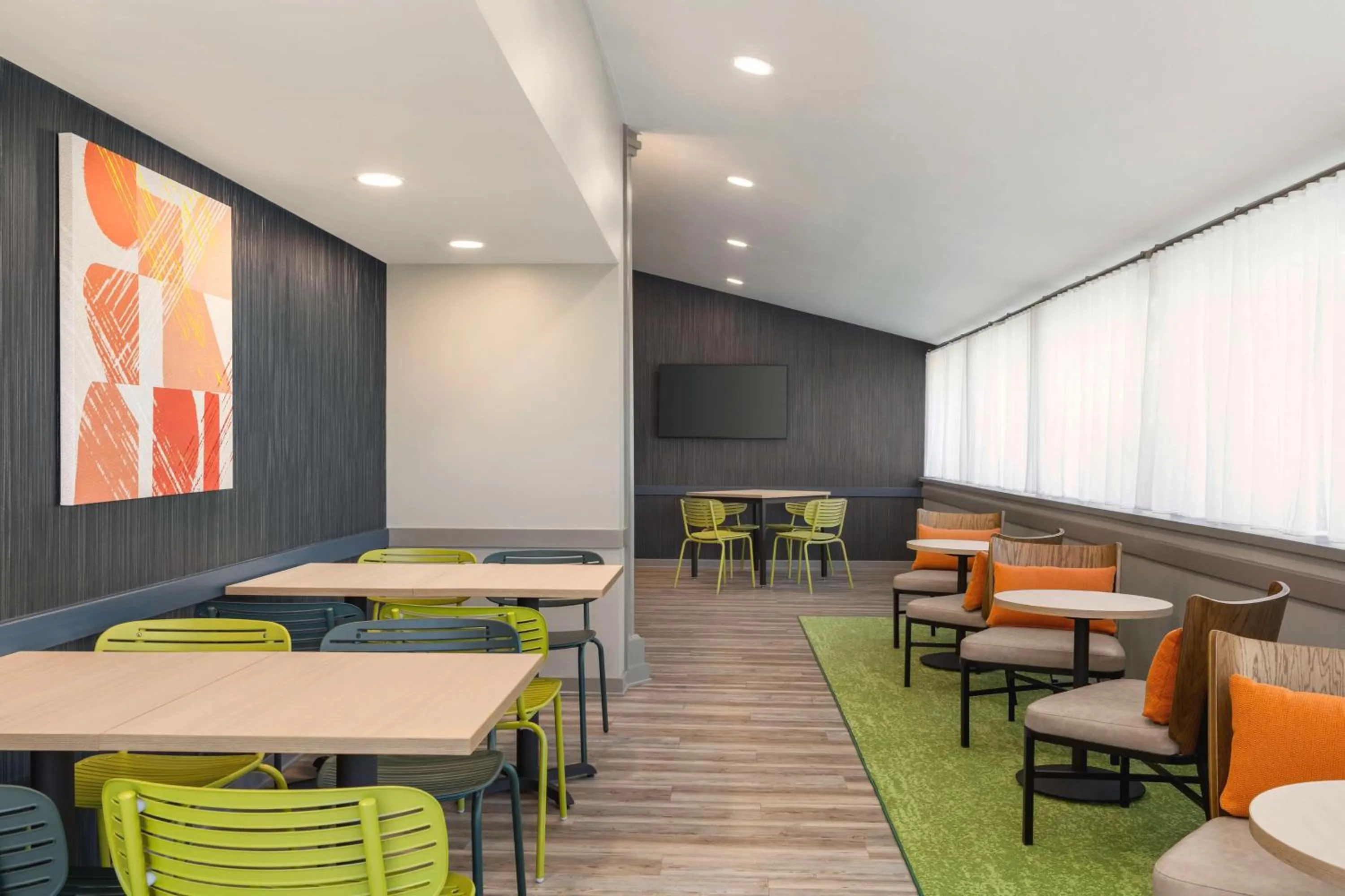 Breakfast in Spark By Hilton Mystic Groton