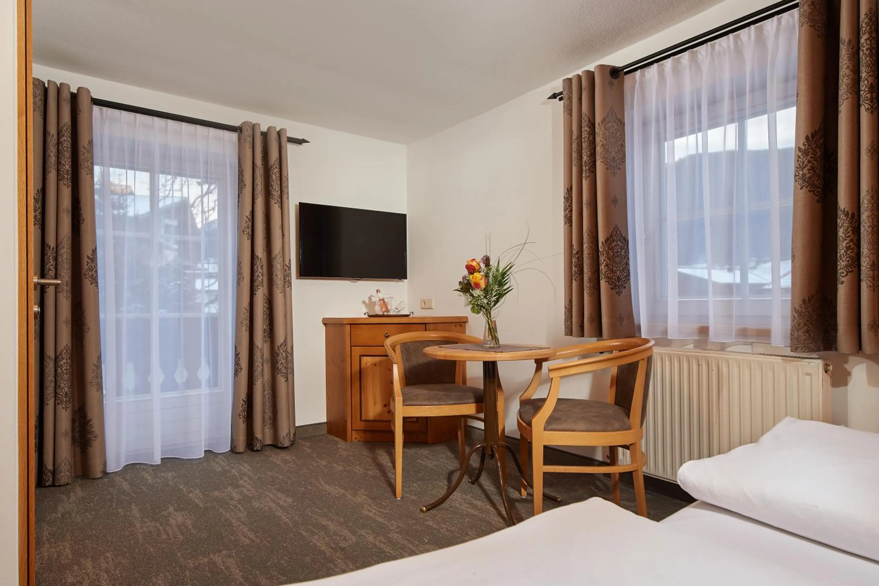 Seating area, Bed in Frühstückspension Klinglhub