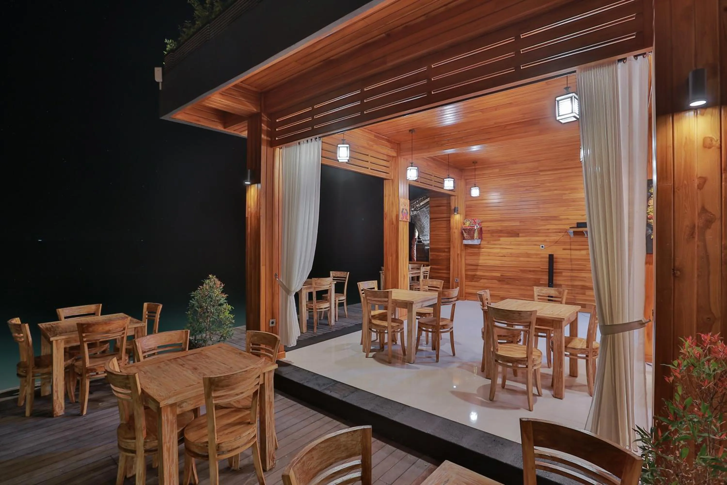 Restaurant/places to eat in Sunrise Cottage