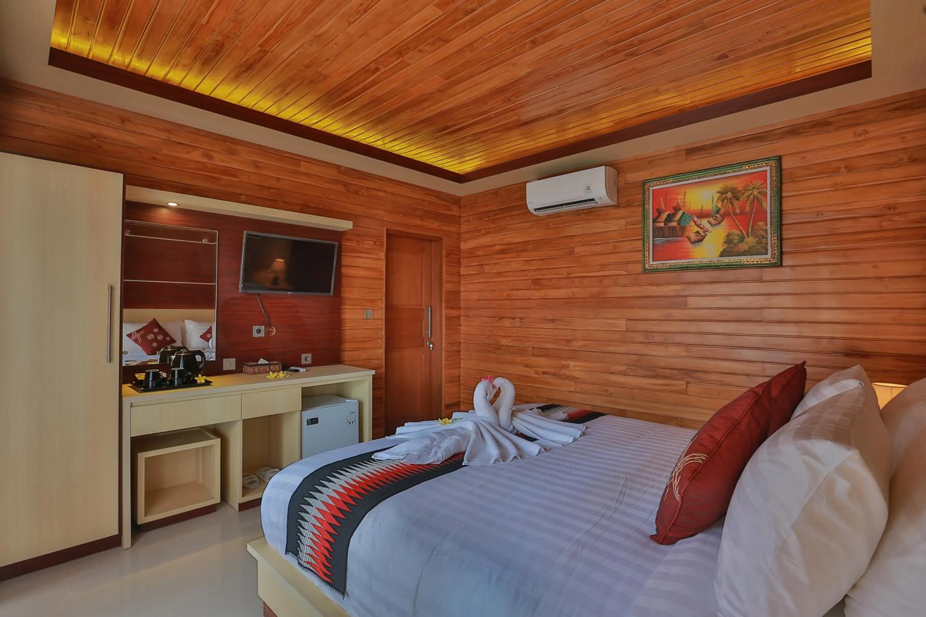 Bed in Sunrise Cottage