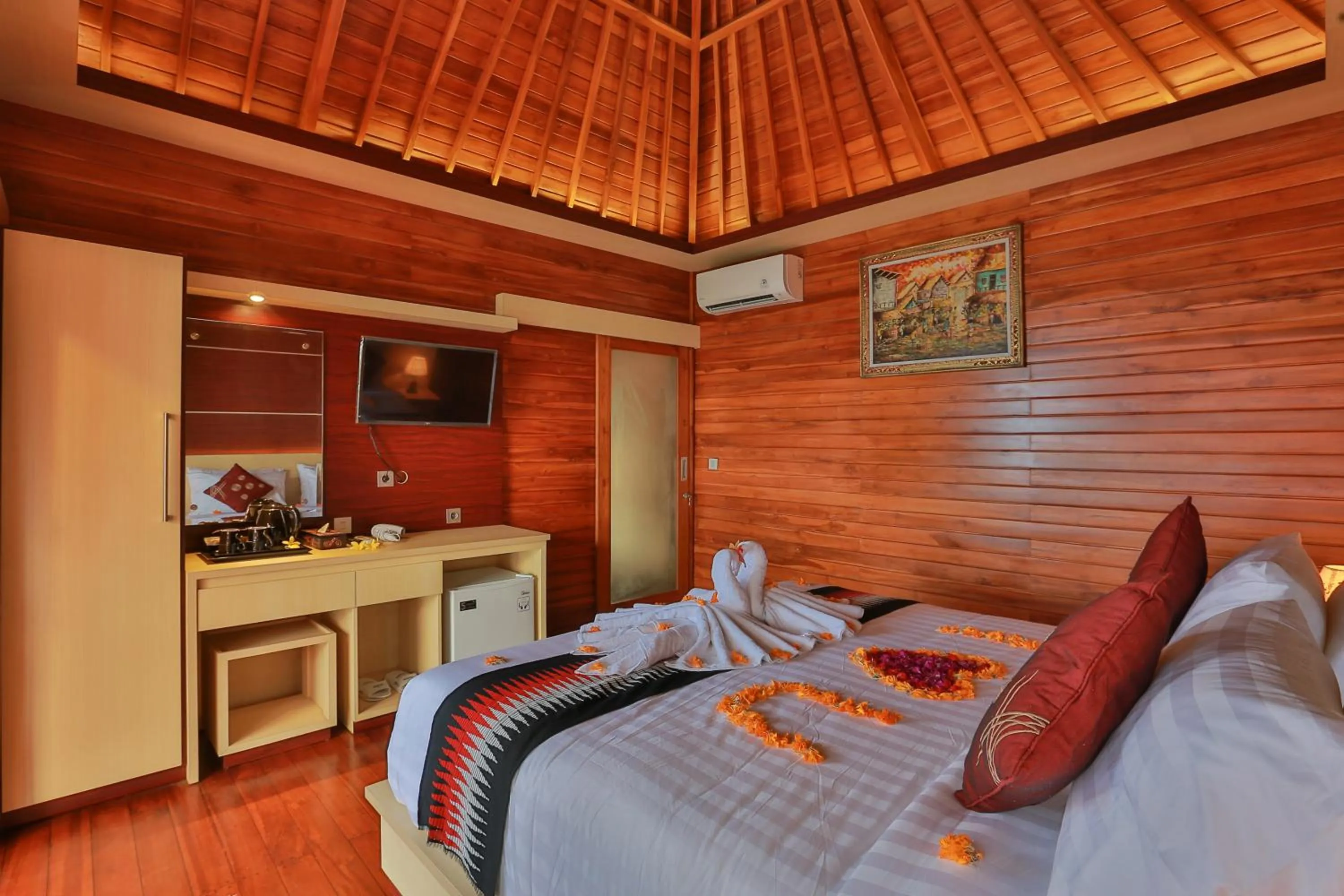 Bed in Sunrise Cottage