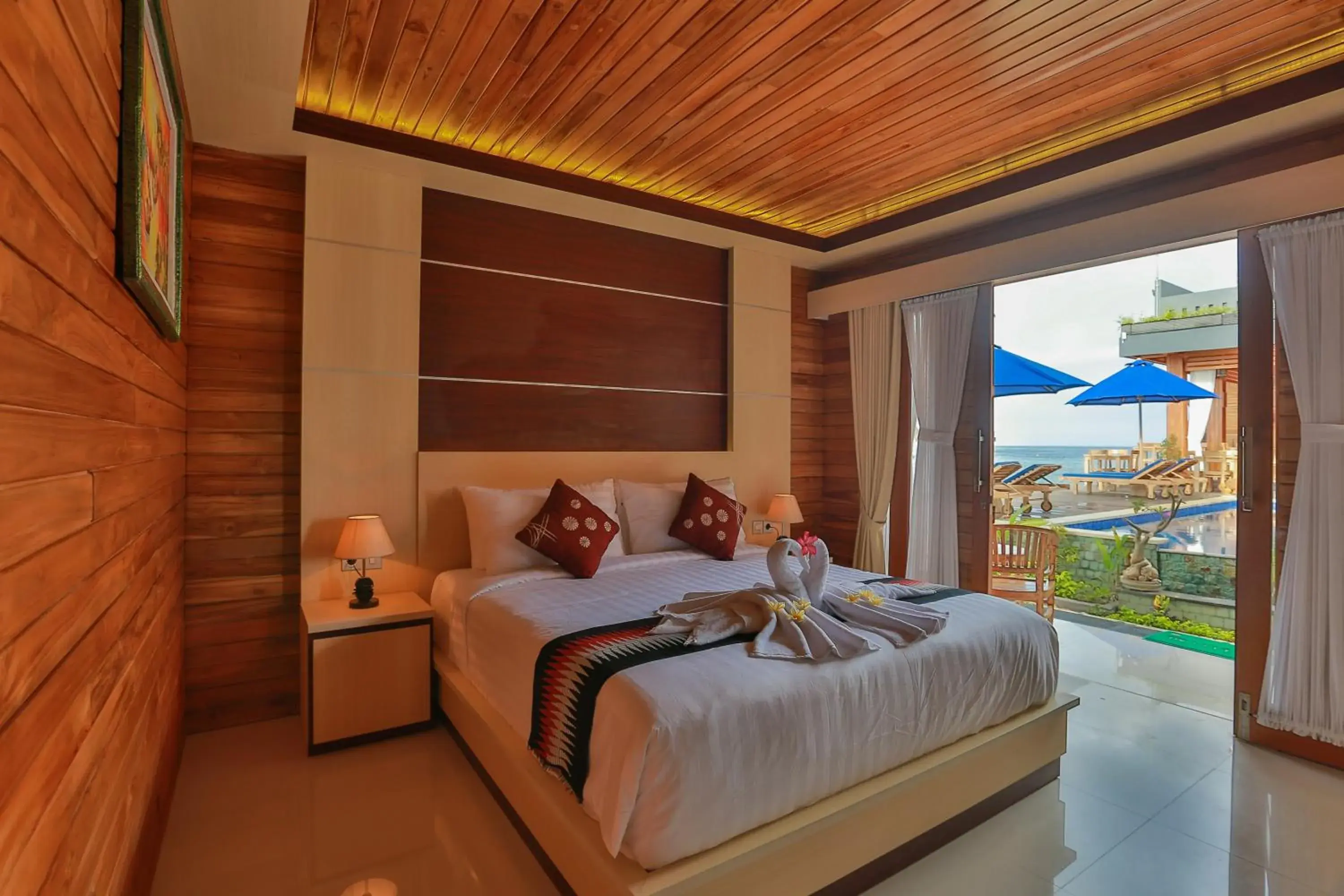 Bedroom, Bed in Sunrise Cottage Bedroom, Bed in Sunrise Cottage