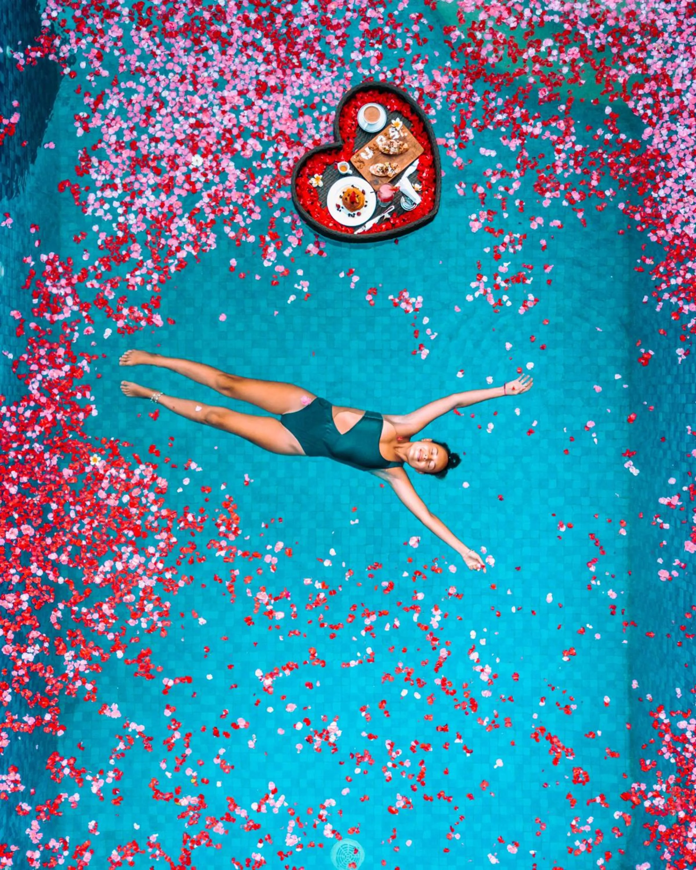 Pool view in Sunrise Cottage