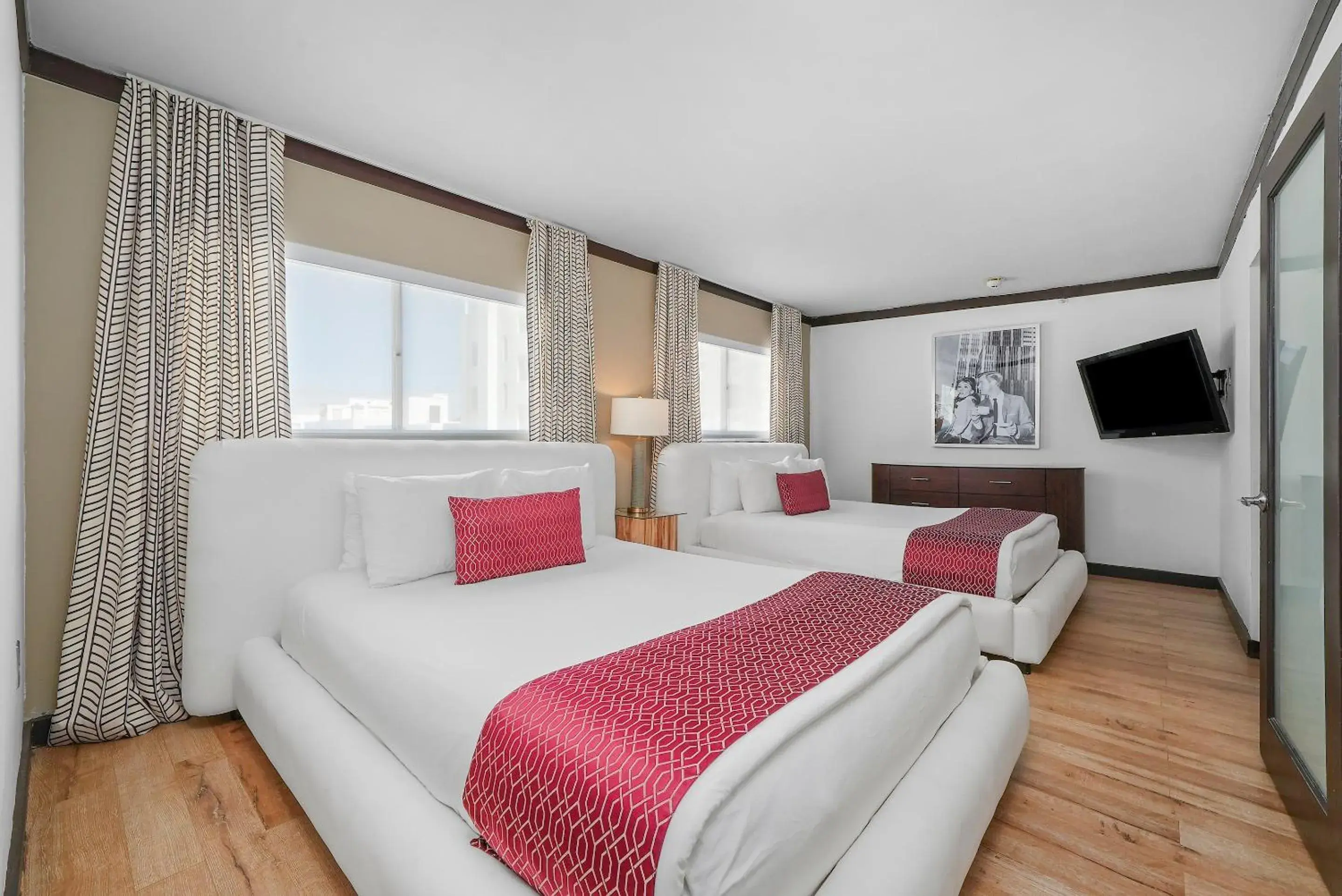 Deluxe One Bedroom Double Queen Suite in Metropole Suites South Beach Deluxe One Bedroom Double Queen Suite in Metropole Suites South Beach