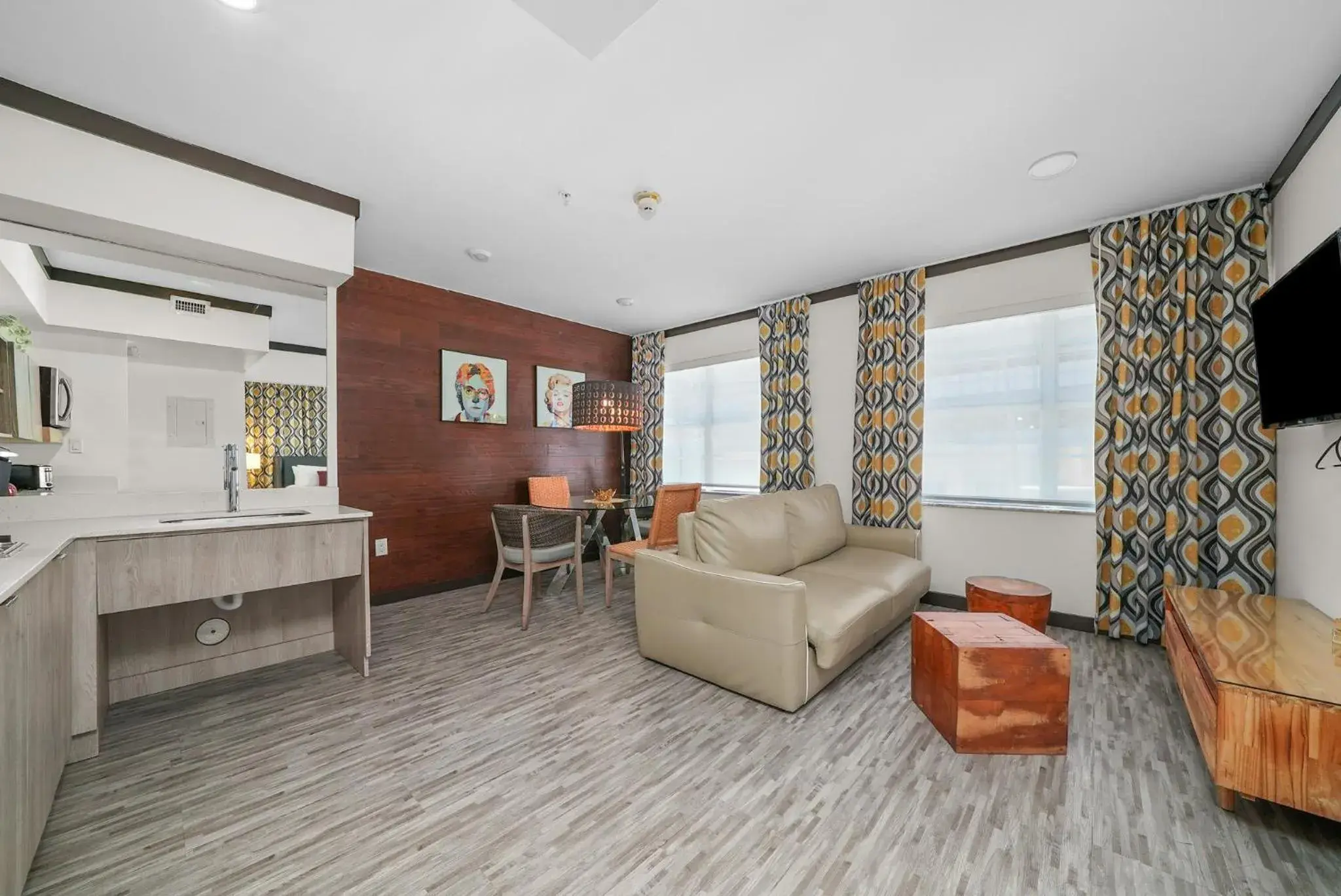 Accessible Deluxe One Bedroom Queen Suite in Metropole Suites South Beach Accessible Deluxe One Bedroom Queen Suite in Metropole Suites South Beach