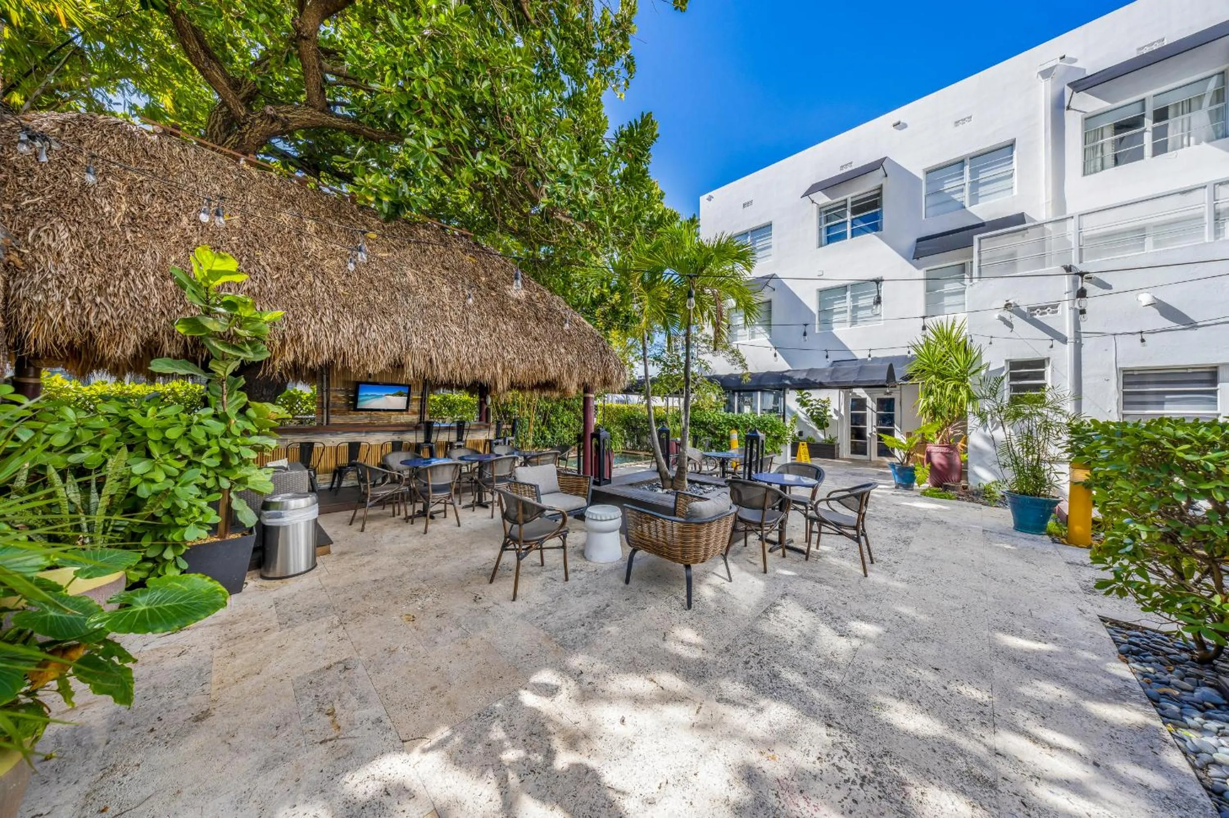 Area and facilities in Metropole Suites South Beach