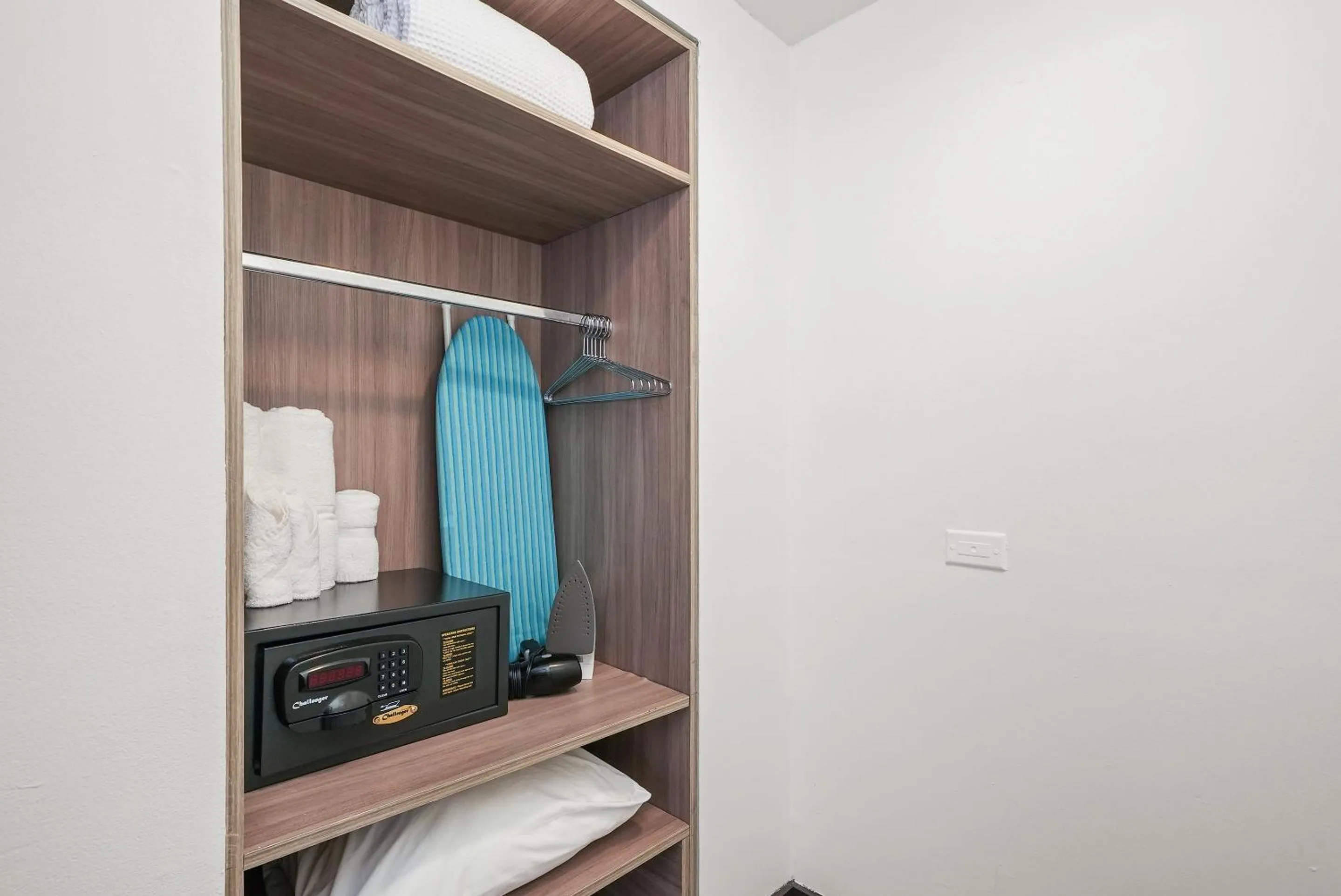 safe in Metropole Suites South Beach