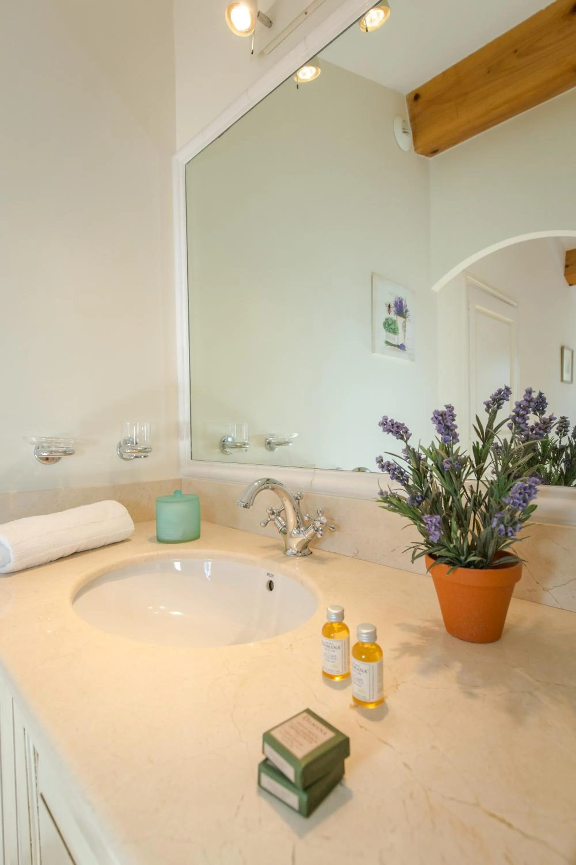 Bathroom in Les Appartements et Maisons du Domaine de Saint Endréol Golf & Spa Resort