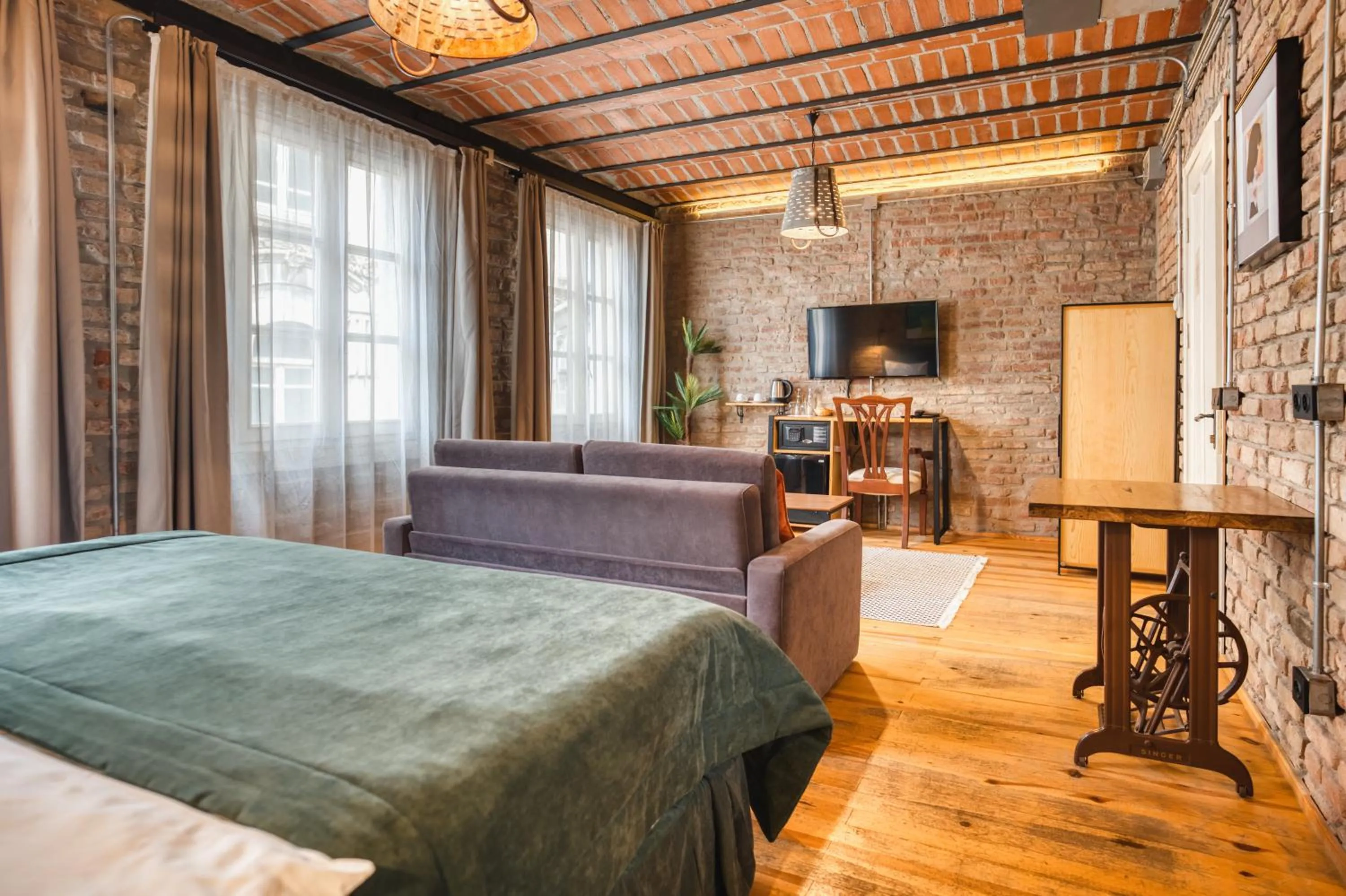 TV and multimedia in Novus Pera Hotel