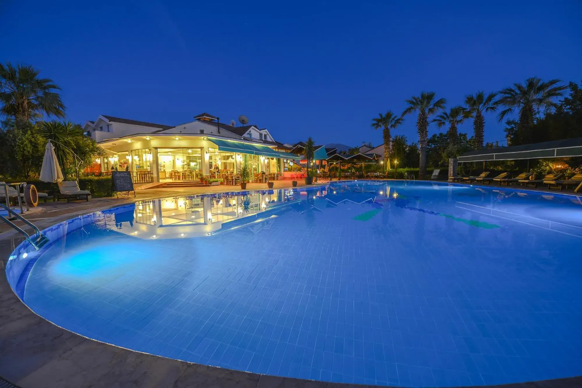 Property building in Rebin Beach Hotel Property building in Rebin Beach Hotel