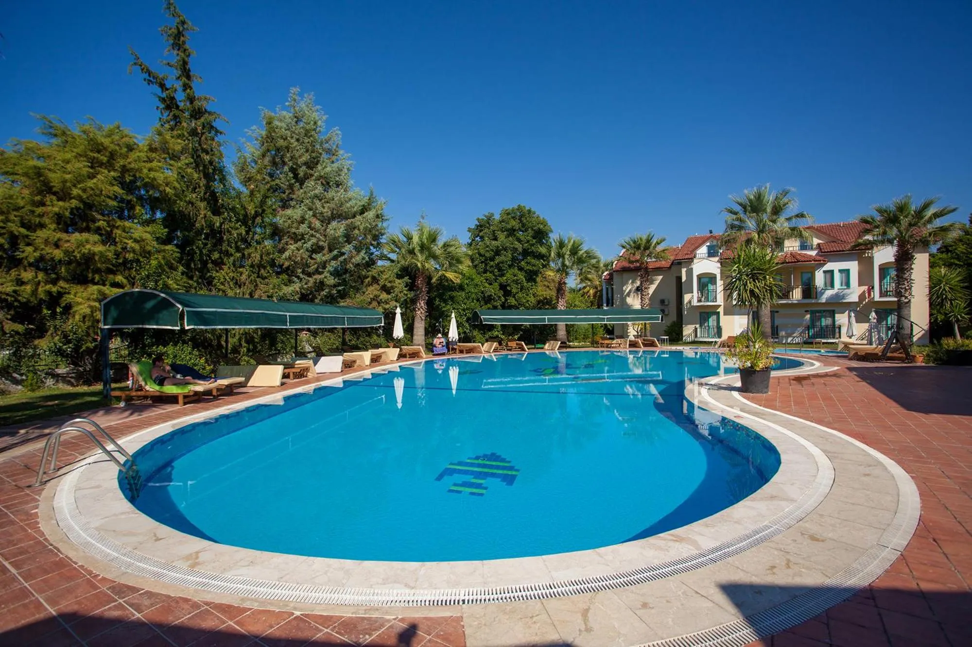 Restaurant/places to eat in Rebin Beach Hotel