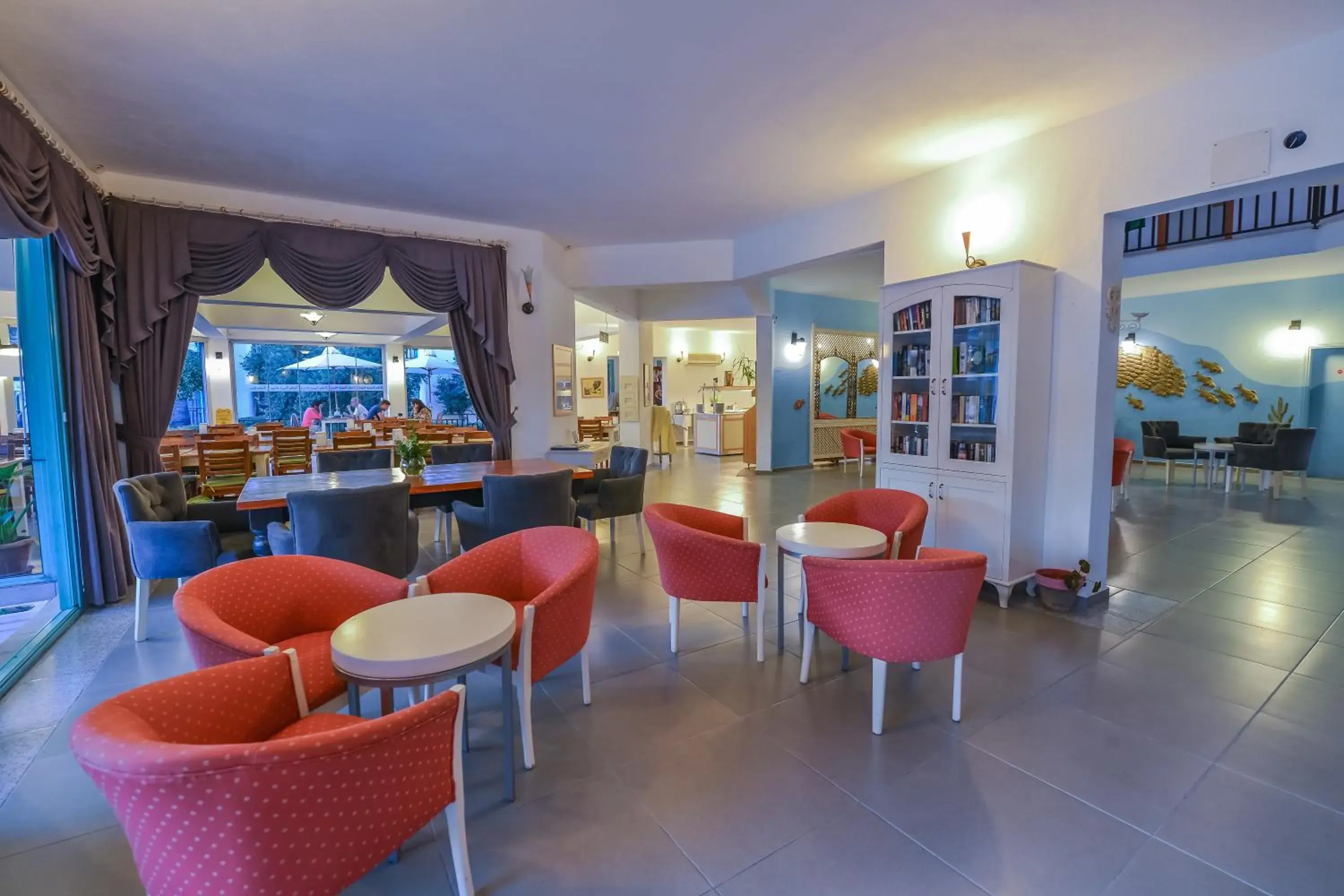 Restaurant/places to eat in Rebin Beach Hotel Restaurant/places to eat in Rebin Beach Hotel