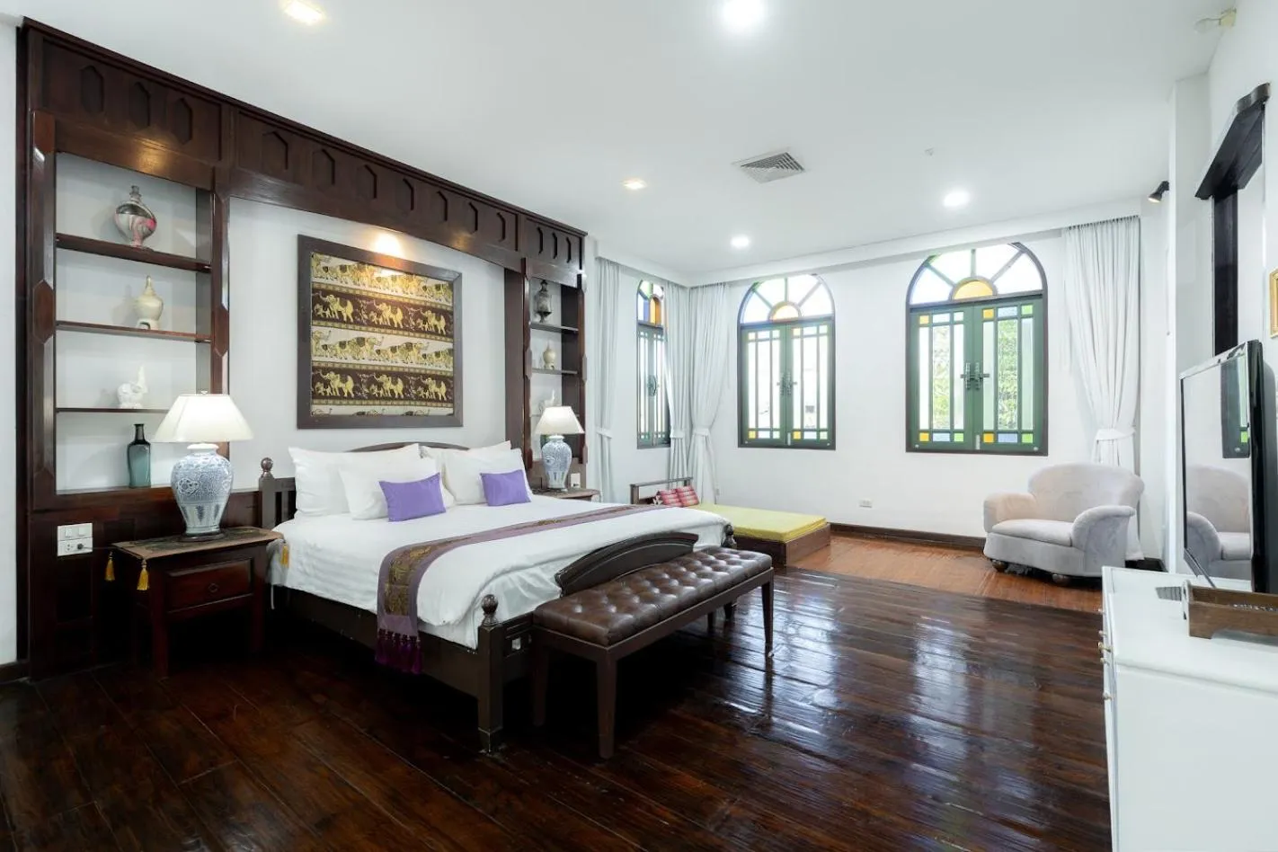 Bed in Cheva Gallery Boutique Hotel