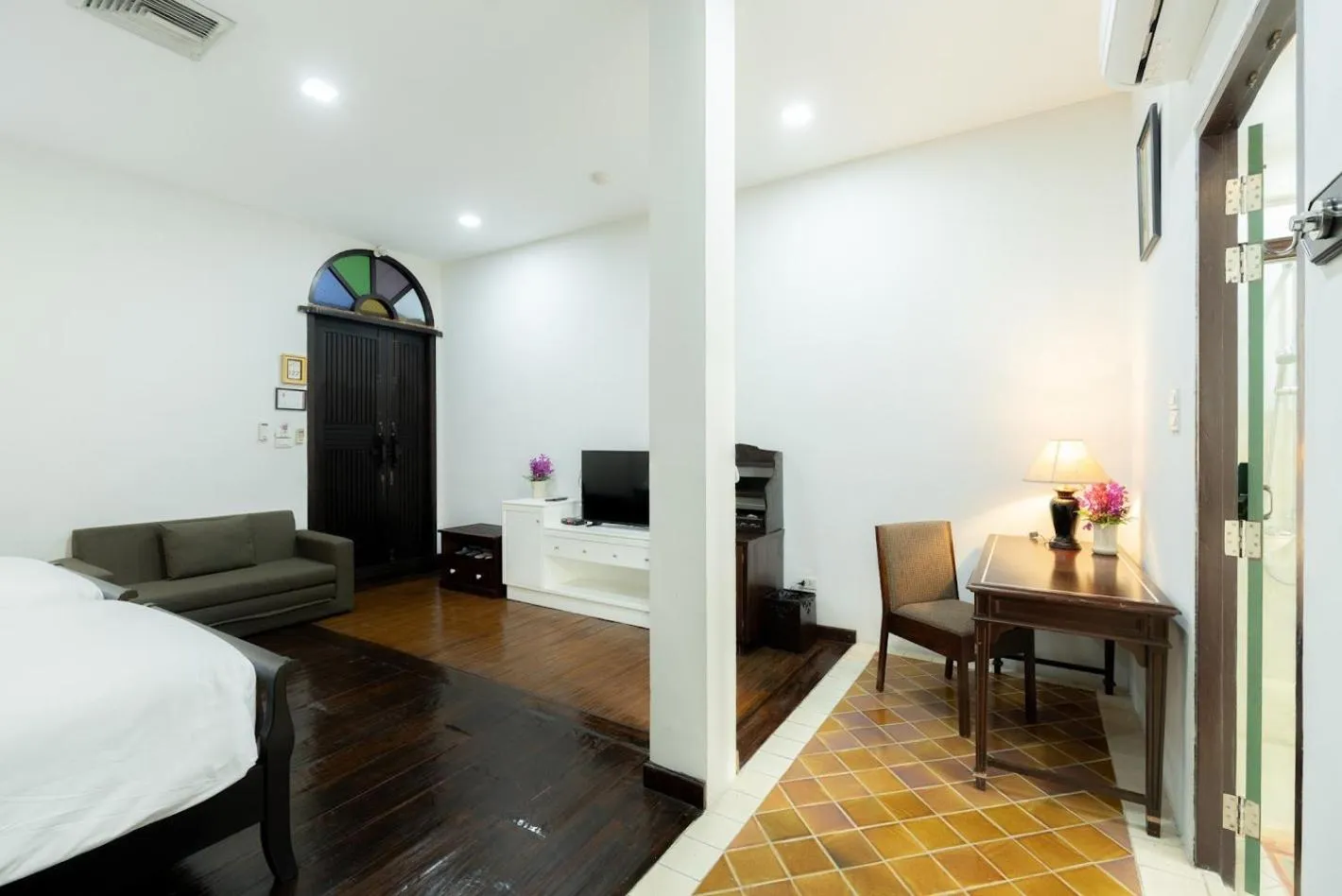 Cheva Gallery Boutique Hotel