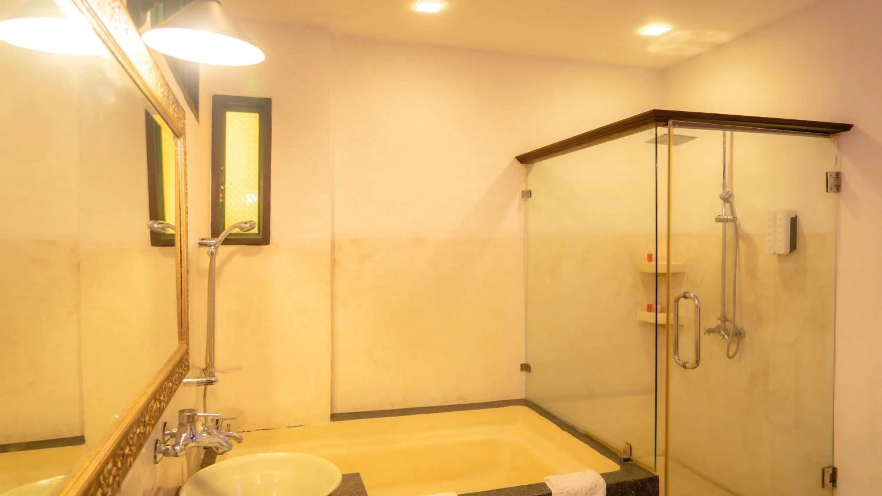 Bathroom in Cheva Gallery Boutique Hotel