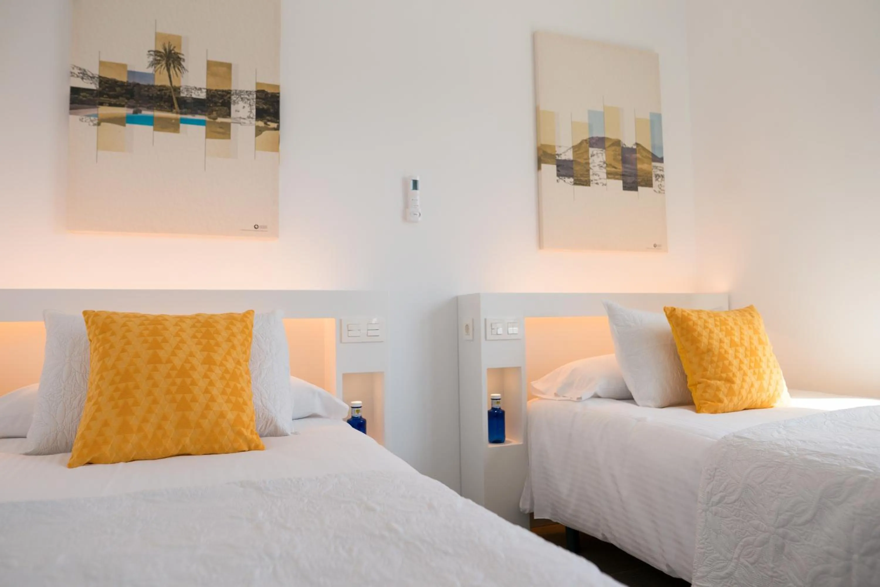 Bed in Sea Breeze Villas Lapa and Claca