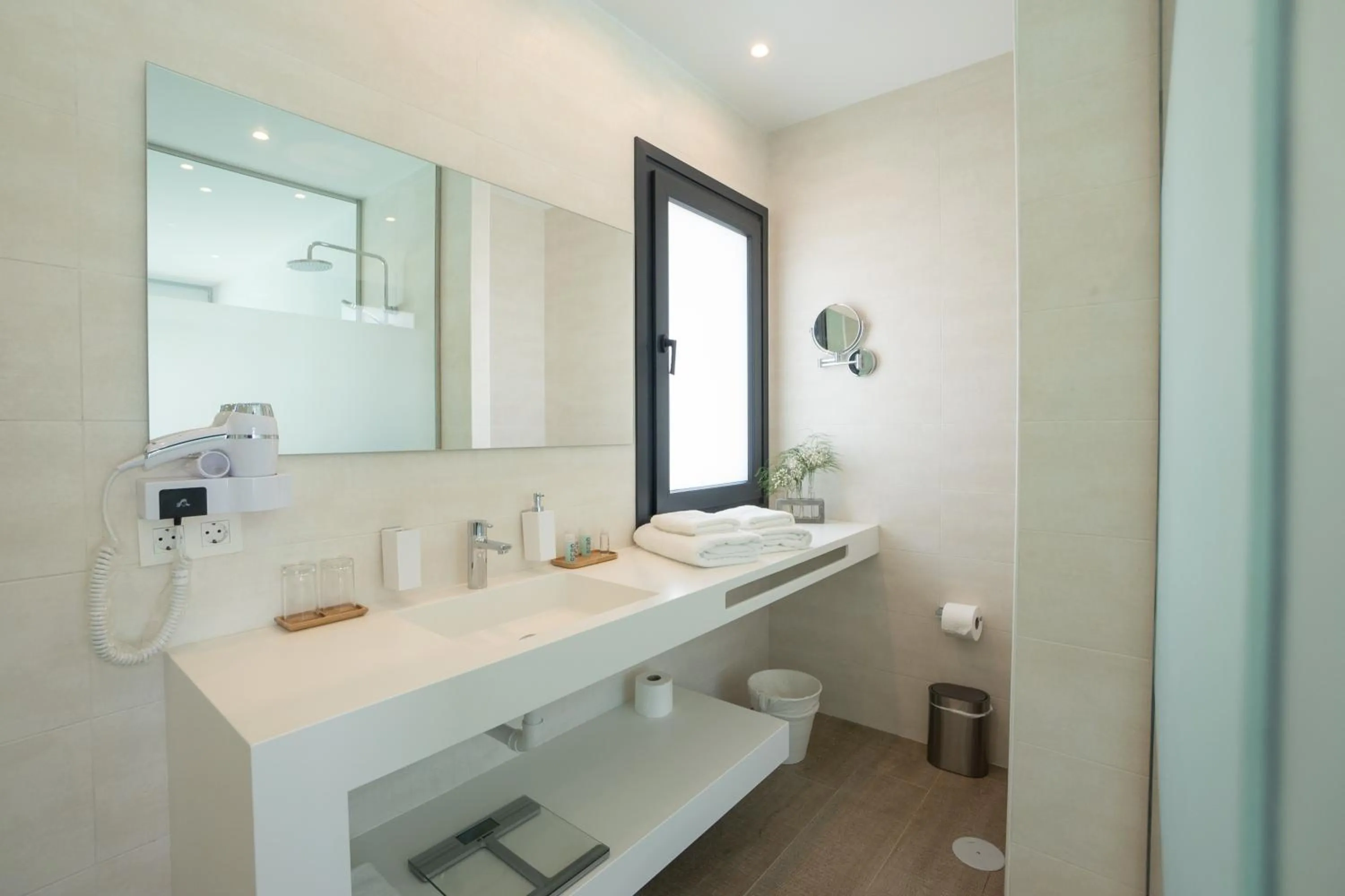 Bathroom in Sea Breeze Villas Lapa and Claca