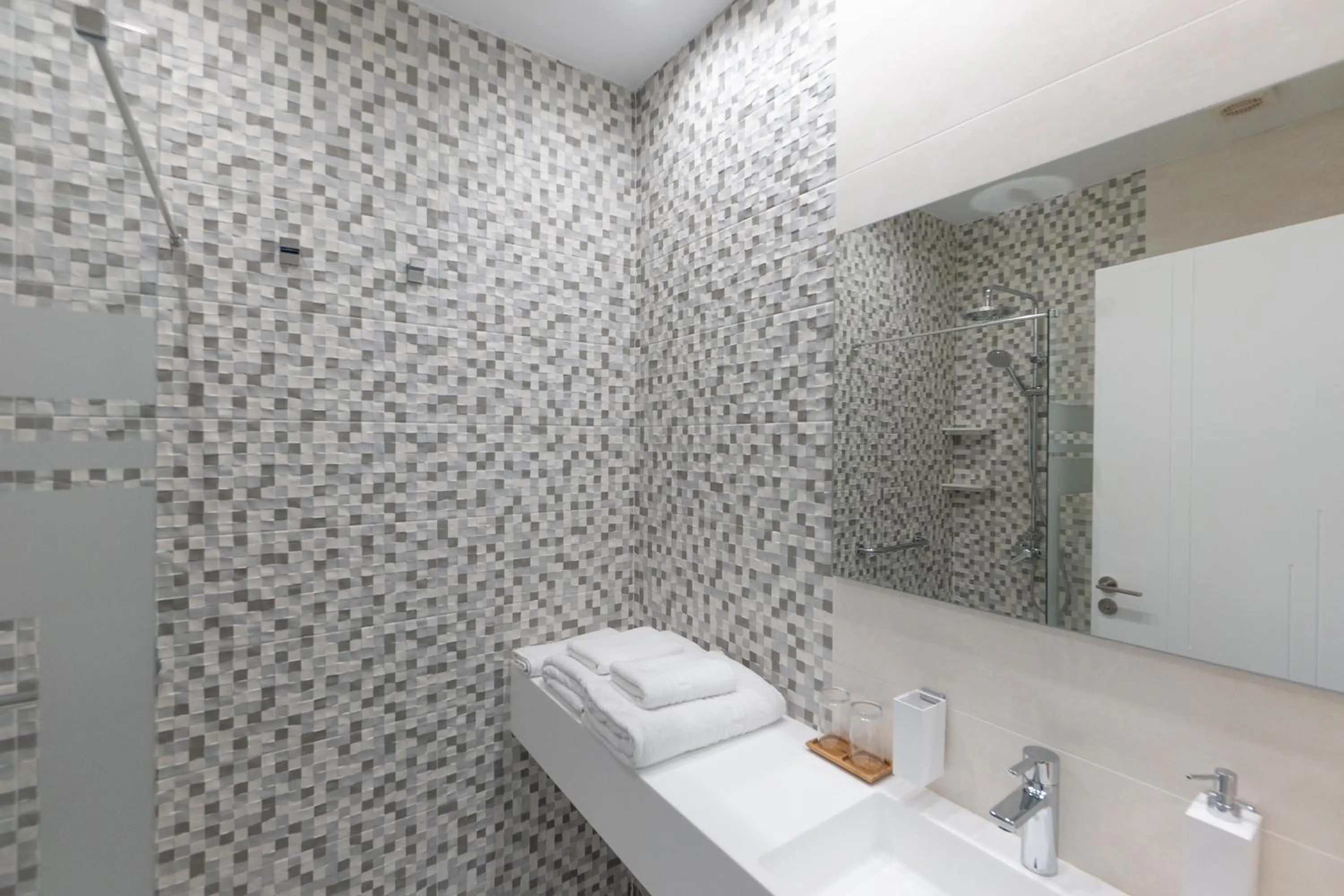 Bathroom in Sea Breeze Villas Lapa and Claca