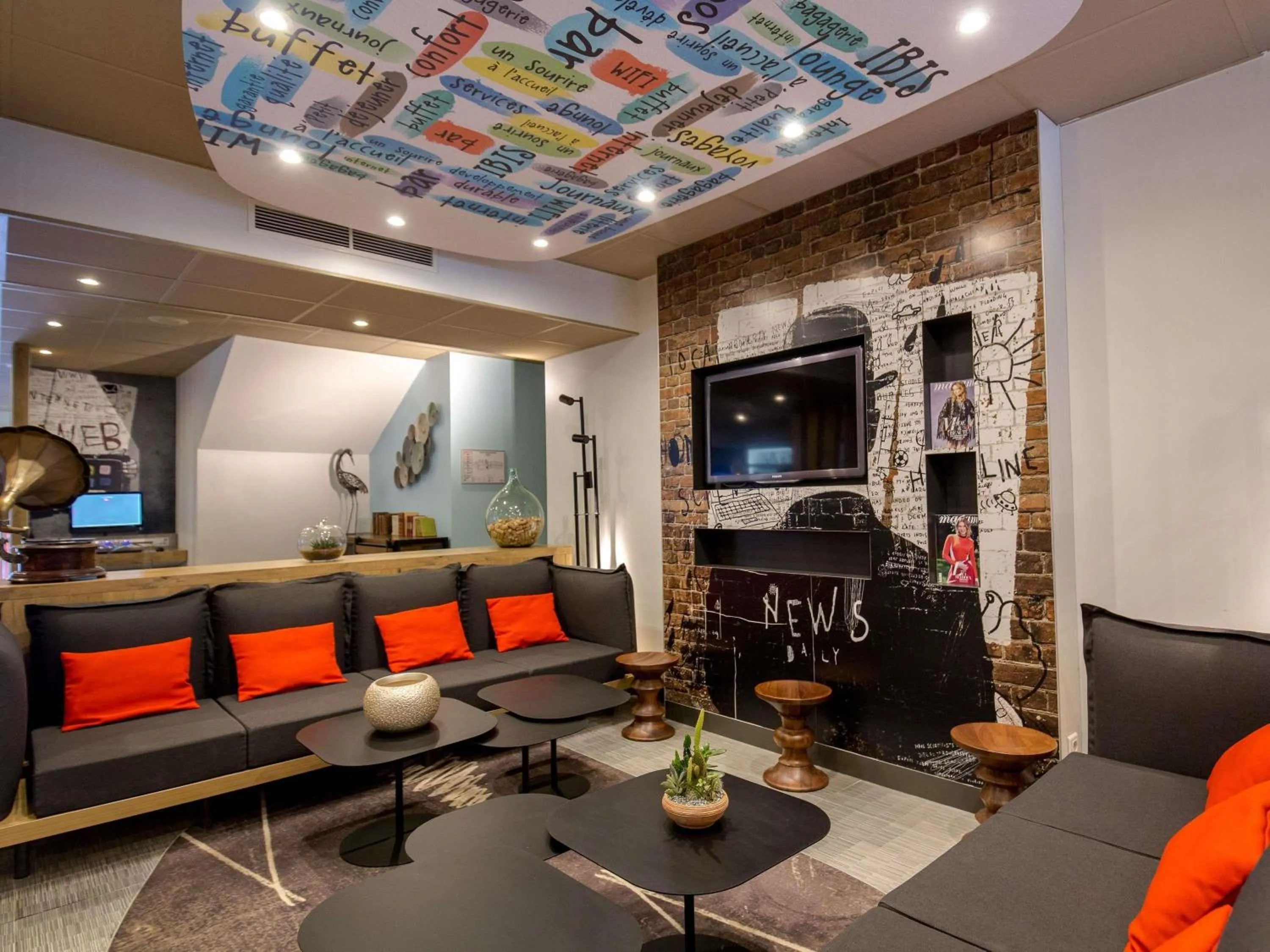 Property building in ibis Brignoles Provence Verte