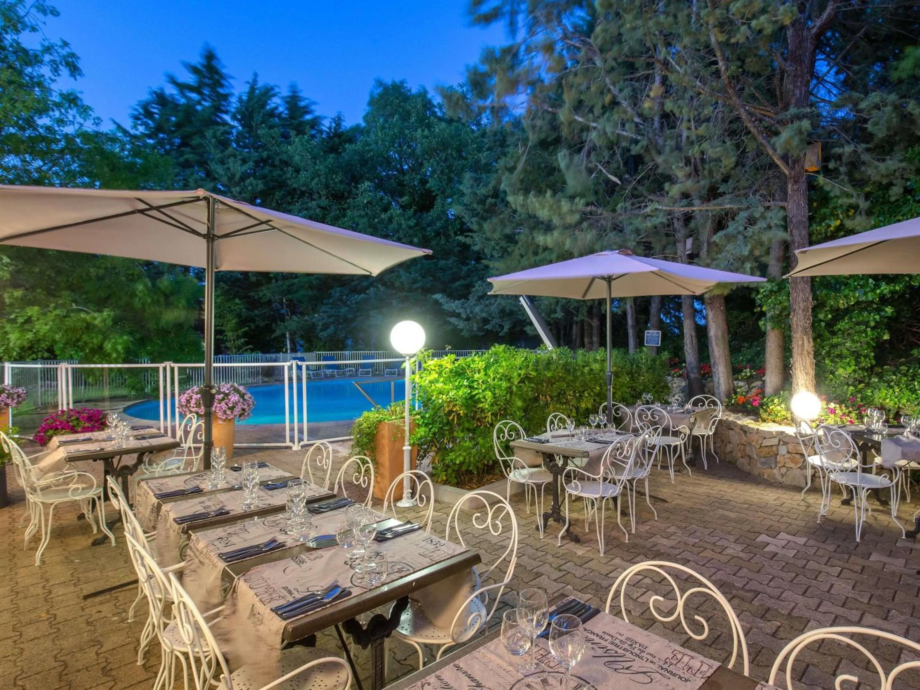 Restaurant/places to eat in ibis Brignoles Provence Verte