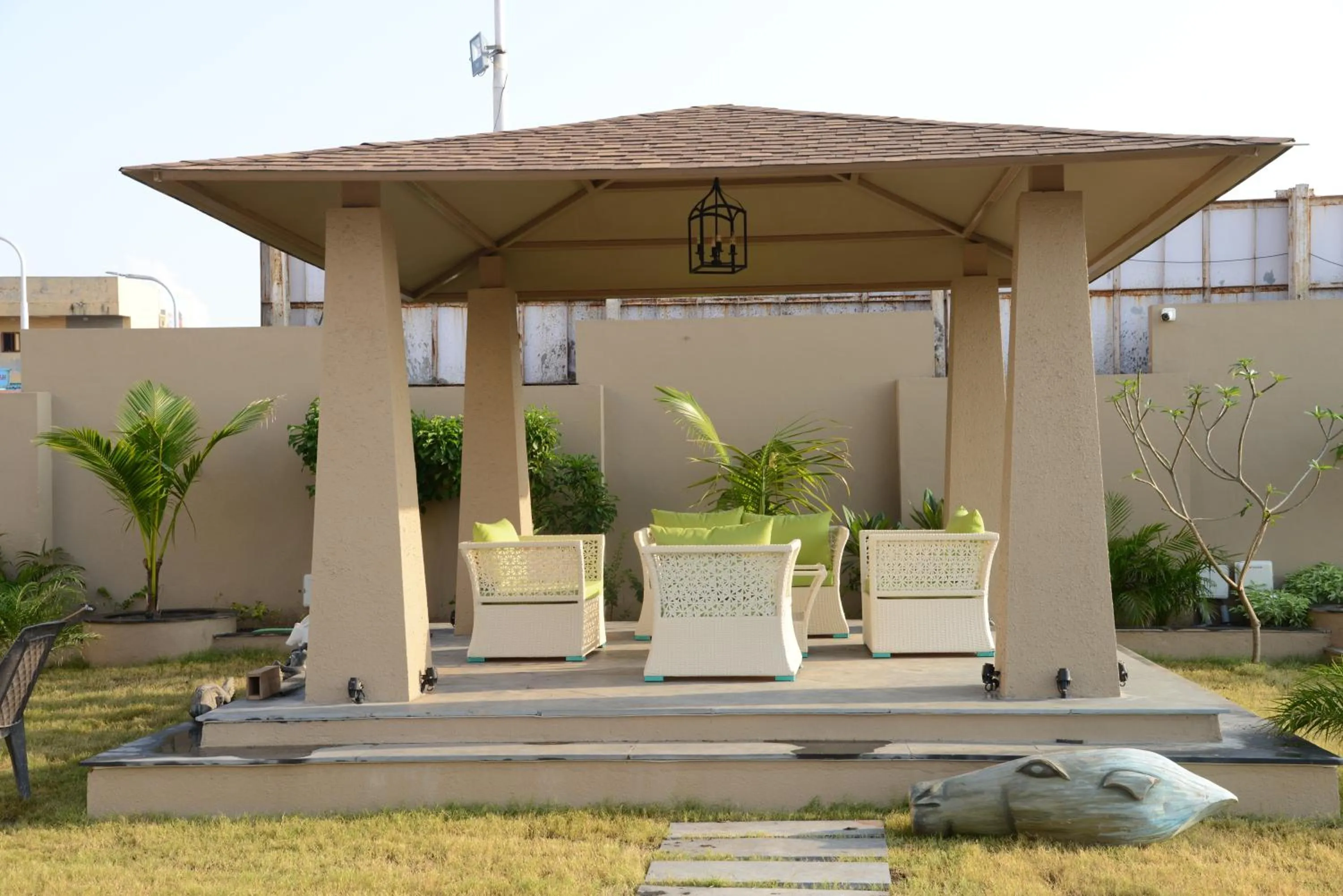 Area and facilities in Lords Inn Jamnagar -Motikhavdi