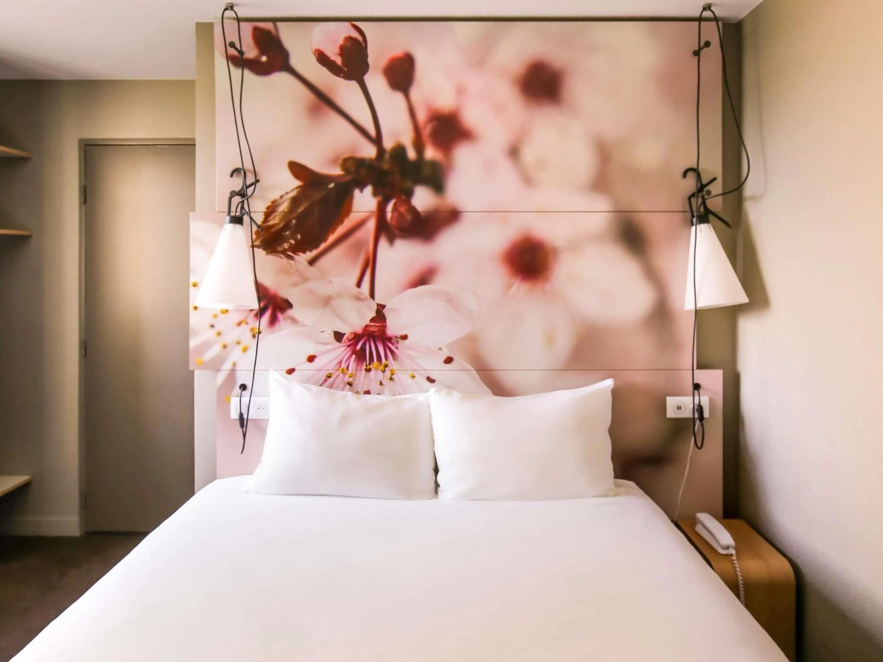 Bedroom, Bed in ibis Paris Marne la Vallee Emerainville