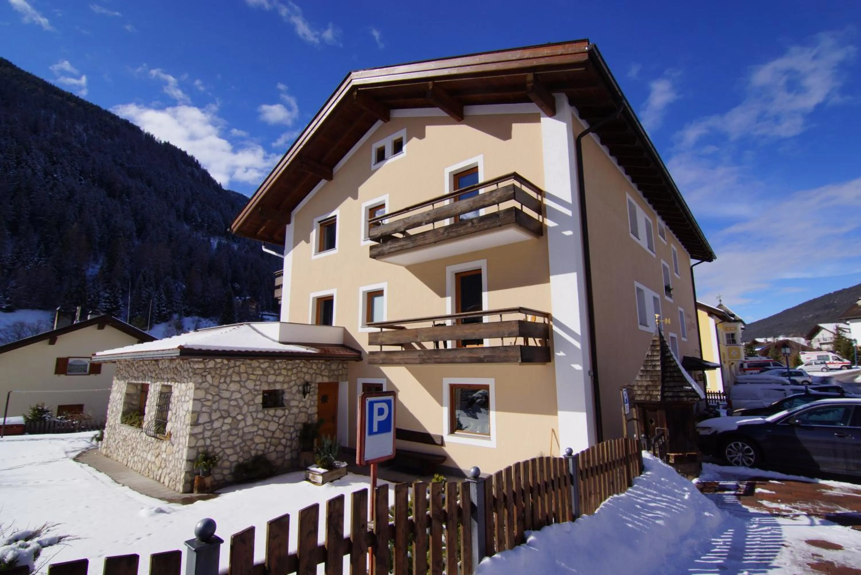 Property building in Residence La Planta