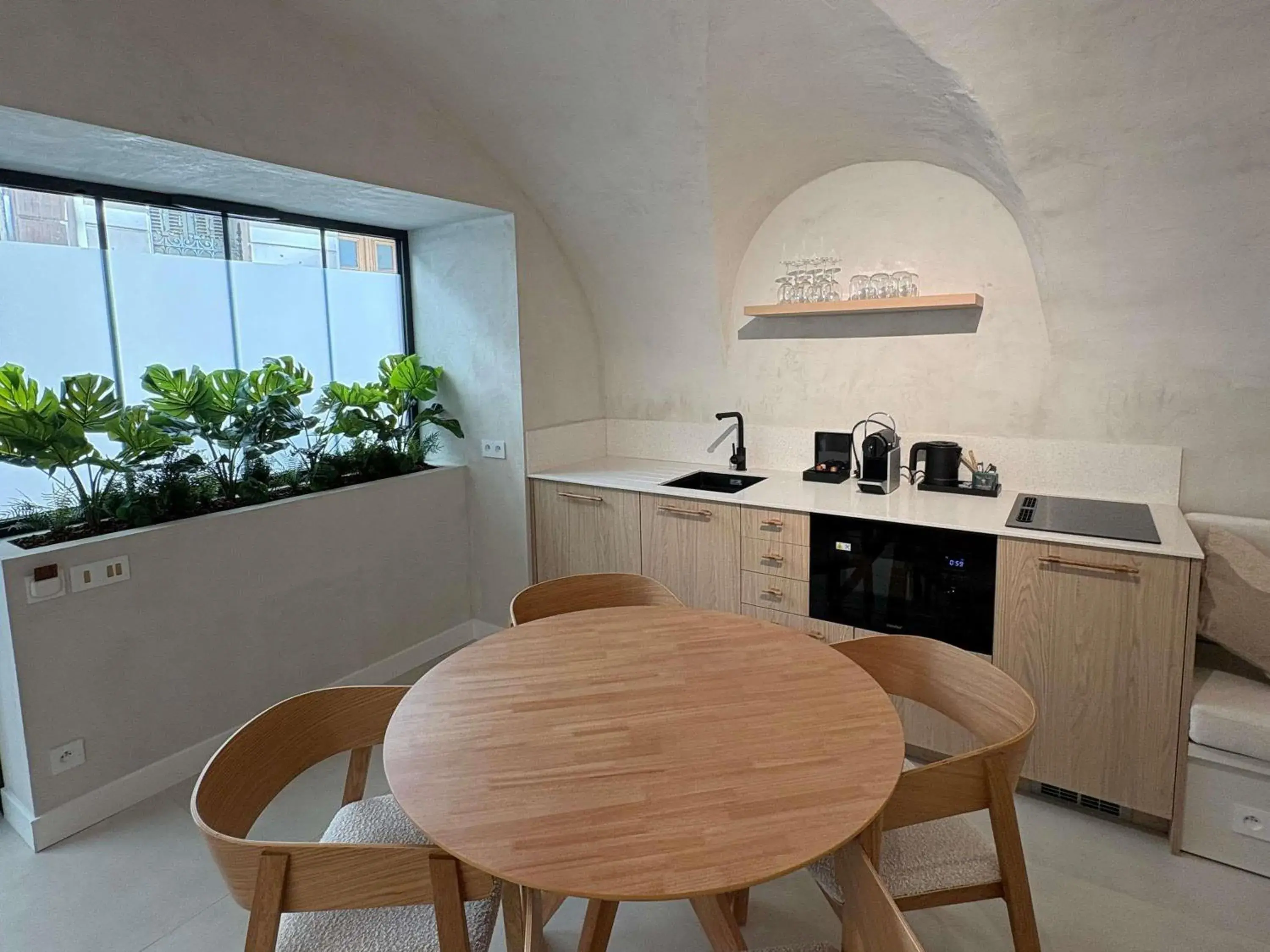 Bedroom in Mercure Nice Marché Aux Fleurs Bedroom in Mercure Nice Marché Aux Fleurs