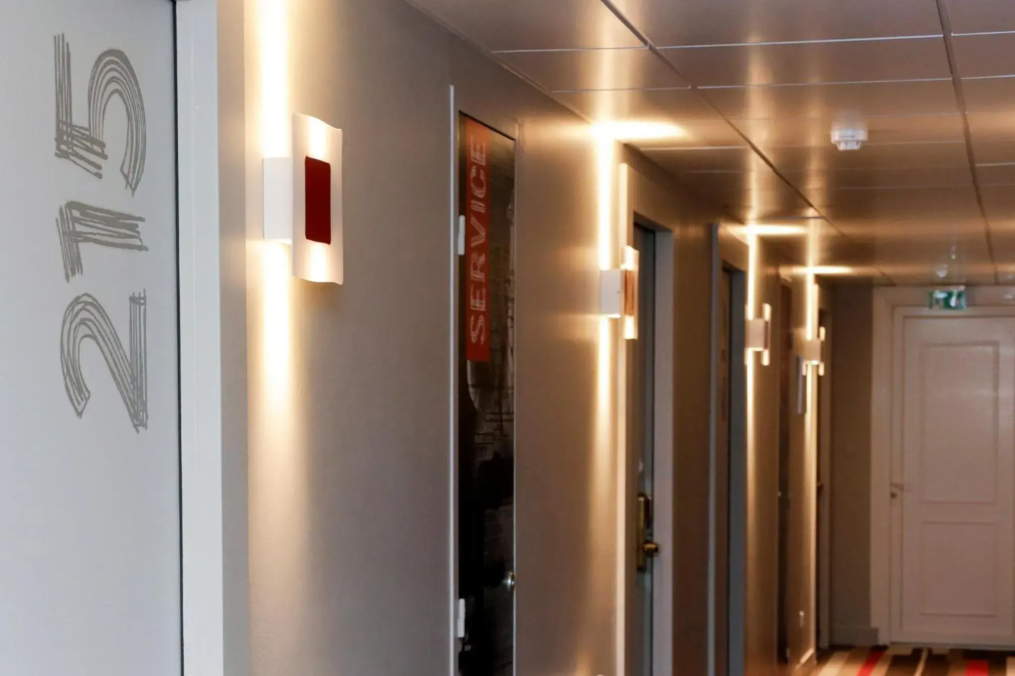 Lobby or reception in ibis Dole Sud Choisey Lobby or reception in ibis Dole Sud Choisey