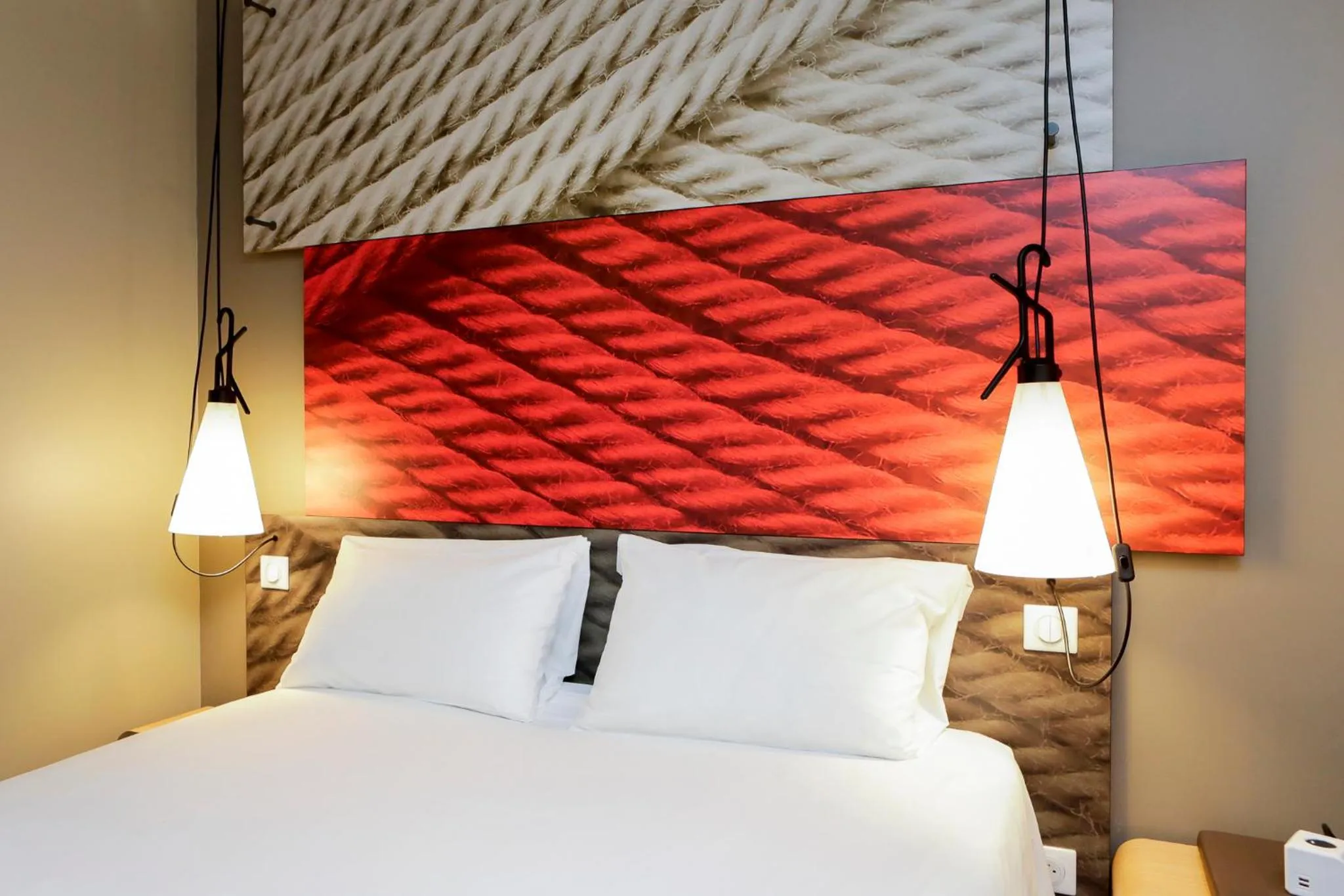 Bedroom, Bed in ibis Dole Sud Choisey