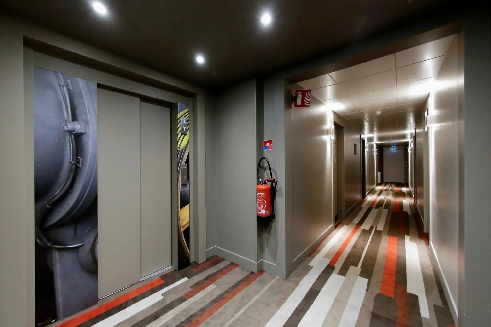 Lobby or reception in ibis Dole Sud Choisey Lobby or reception in ibis Dole Sud Choisey
