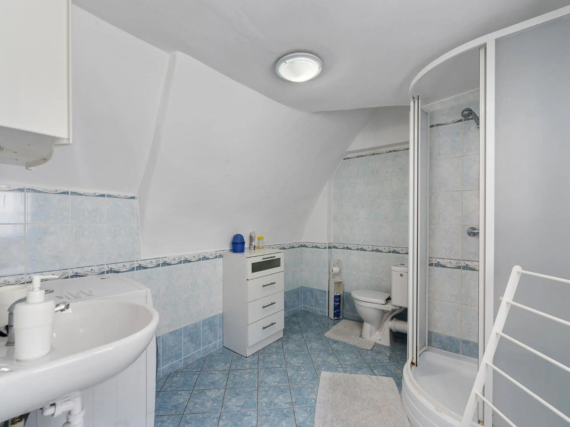 Shower in Old Town Home Prague