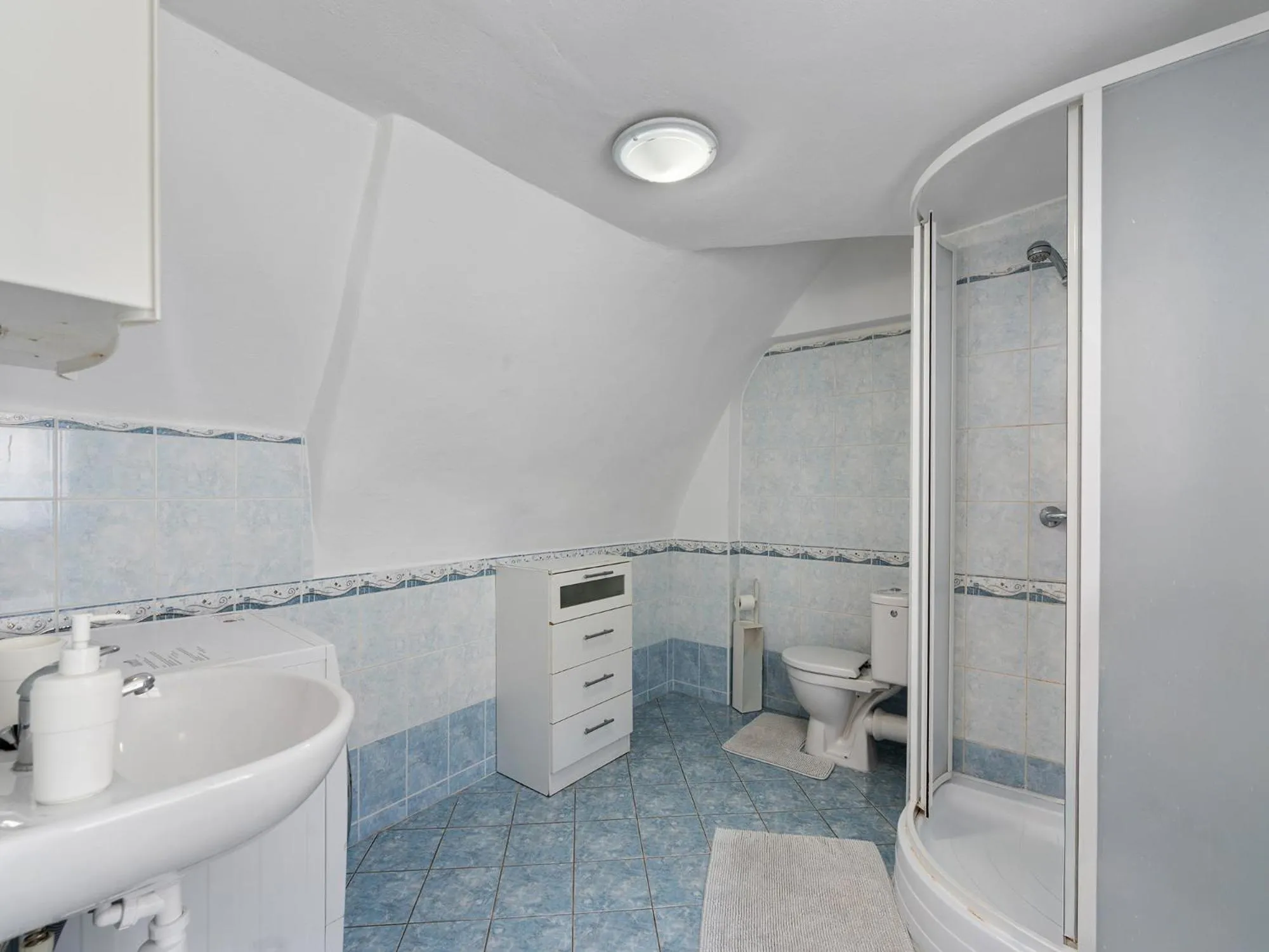 Shower in Old Town Home Prague