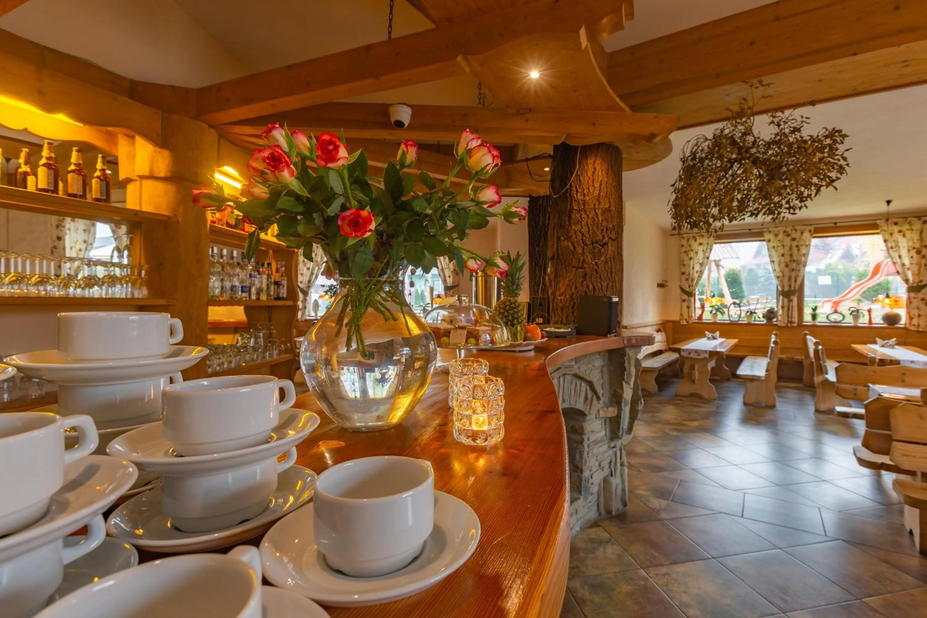 Restaurant/places to eat in Willa Borowianka