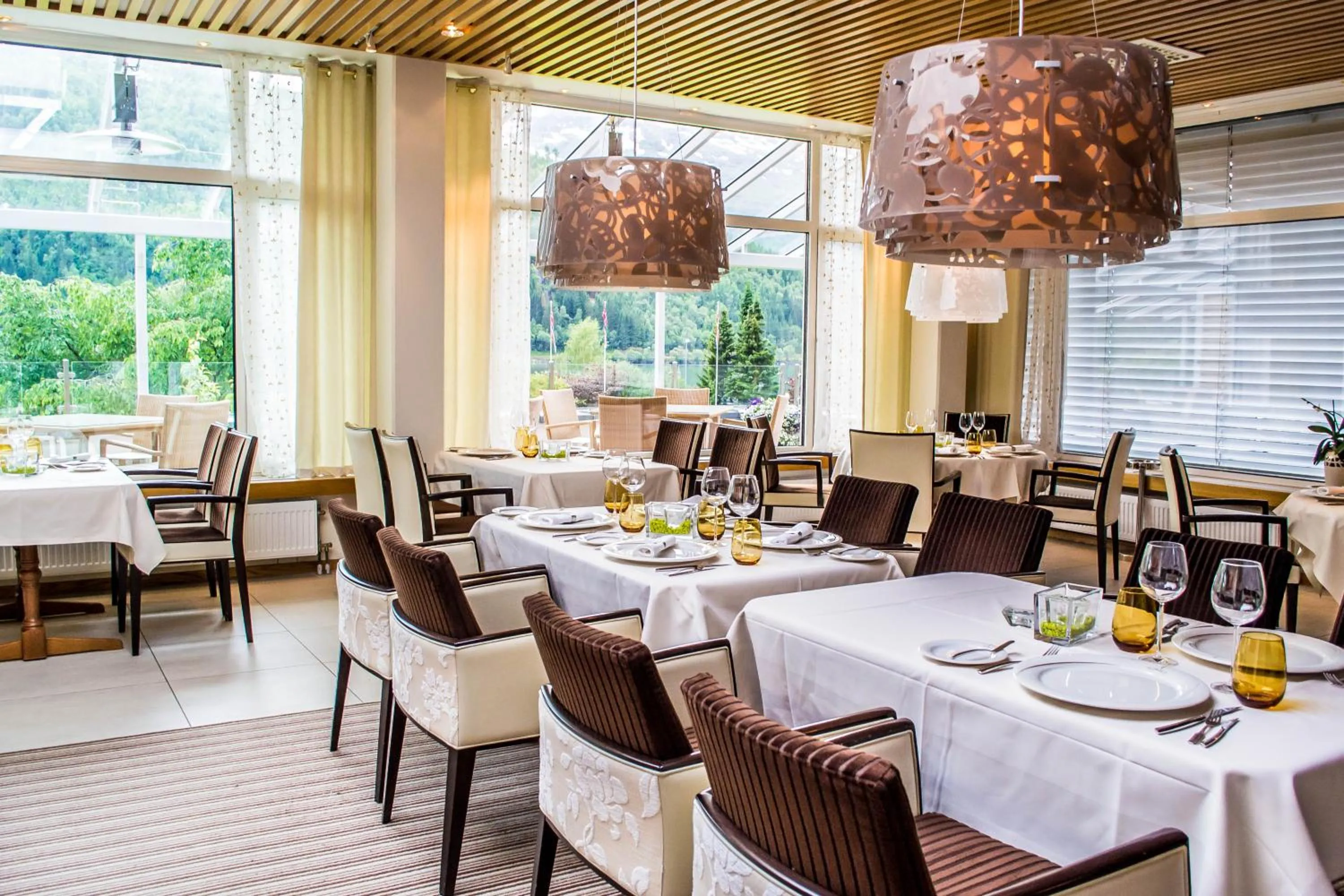 Restaurant/places to eat in Hotel Alexandra Loen