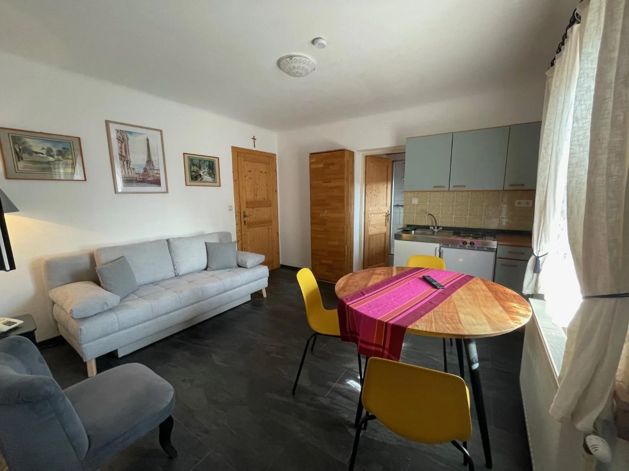 Kitchen or kitchenette in Gasthof Martinihof