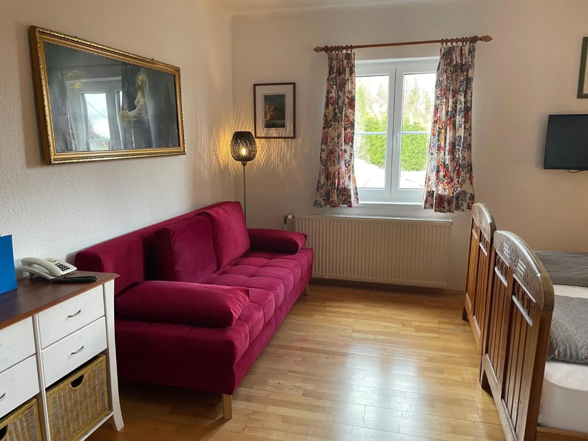 Photo of the whole room in Gasthof Martinihof