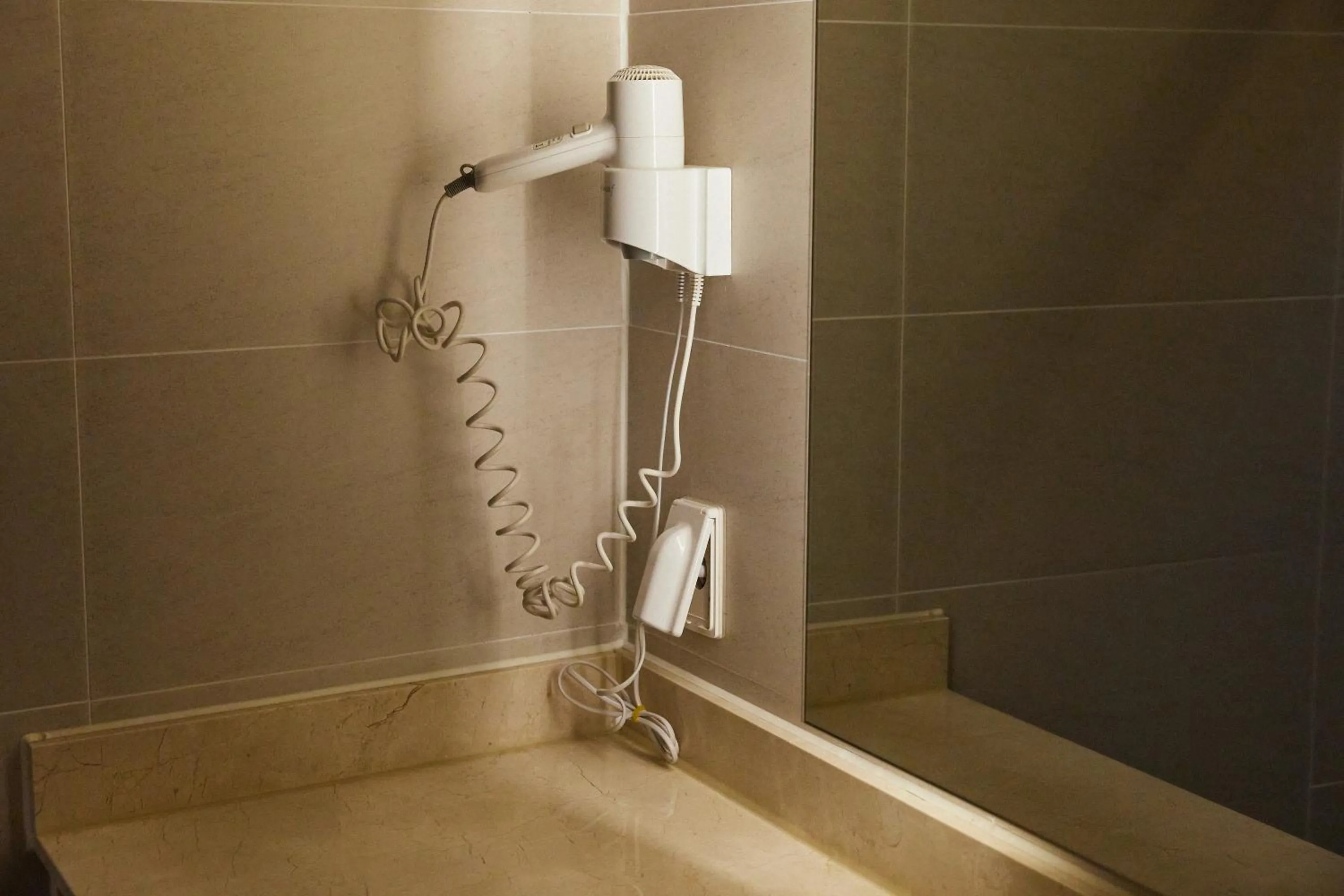 hair dryier in Hotel New Oriental Myeongdong