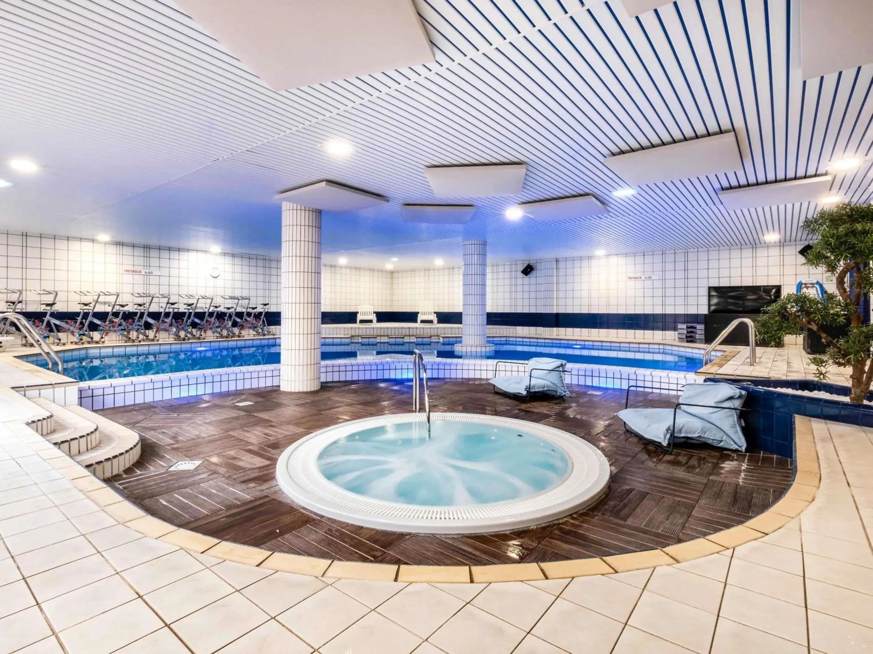 Pool view in Mercure Tours Sud Pool view in Mercure Tours Sud