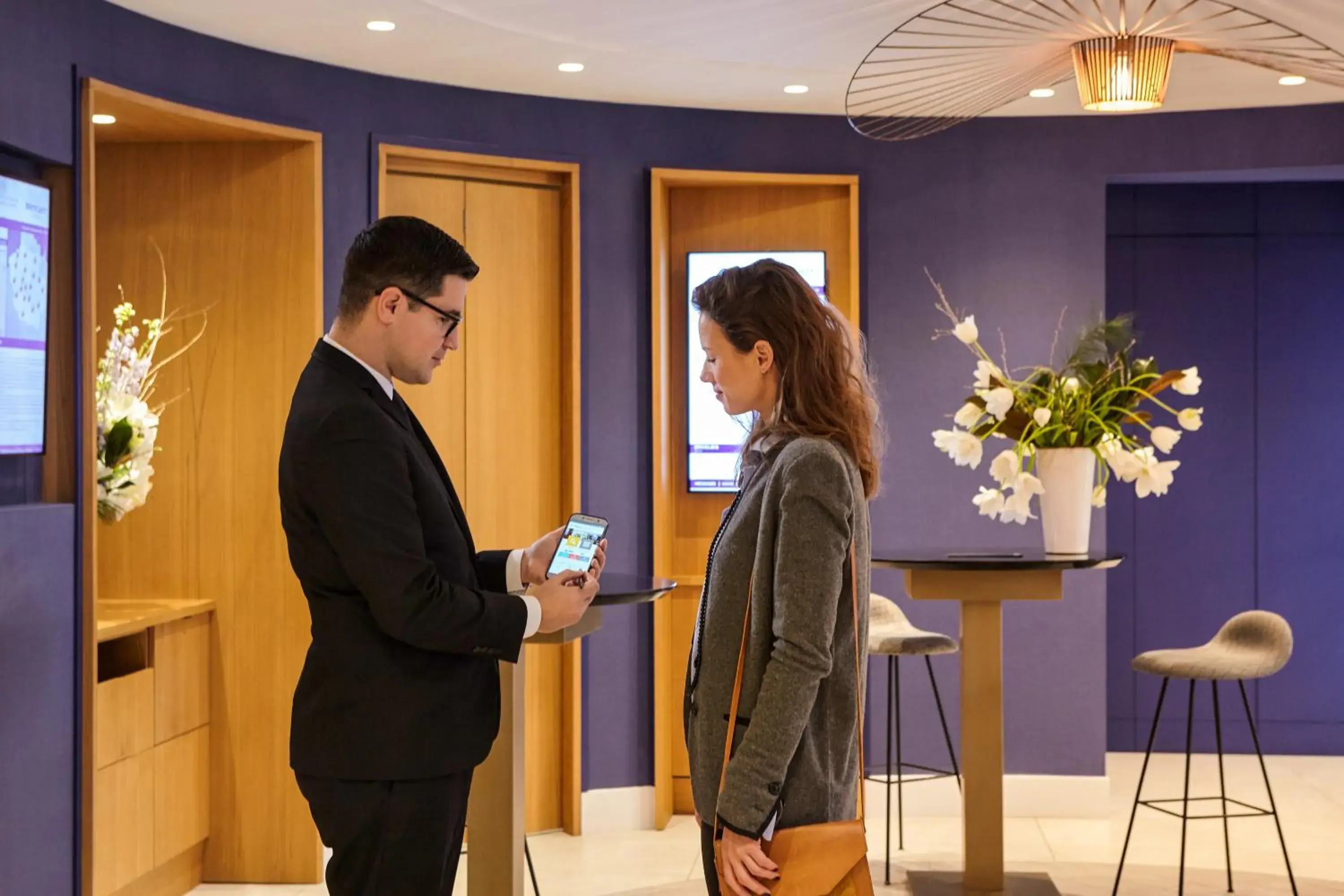 Lobby or reception in Mercure Paris Opera Garnier Hôtel & Spa Lobby or reception in Mercure Paris Opera Garnier Hôtel & Spa