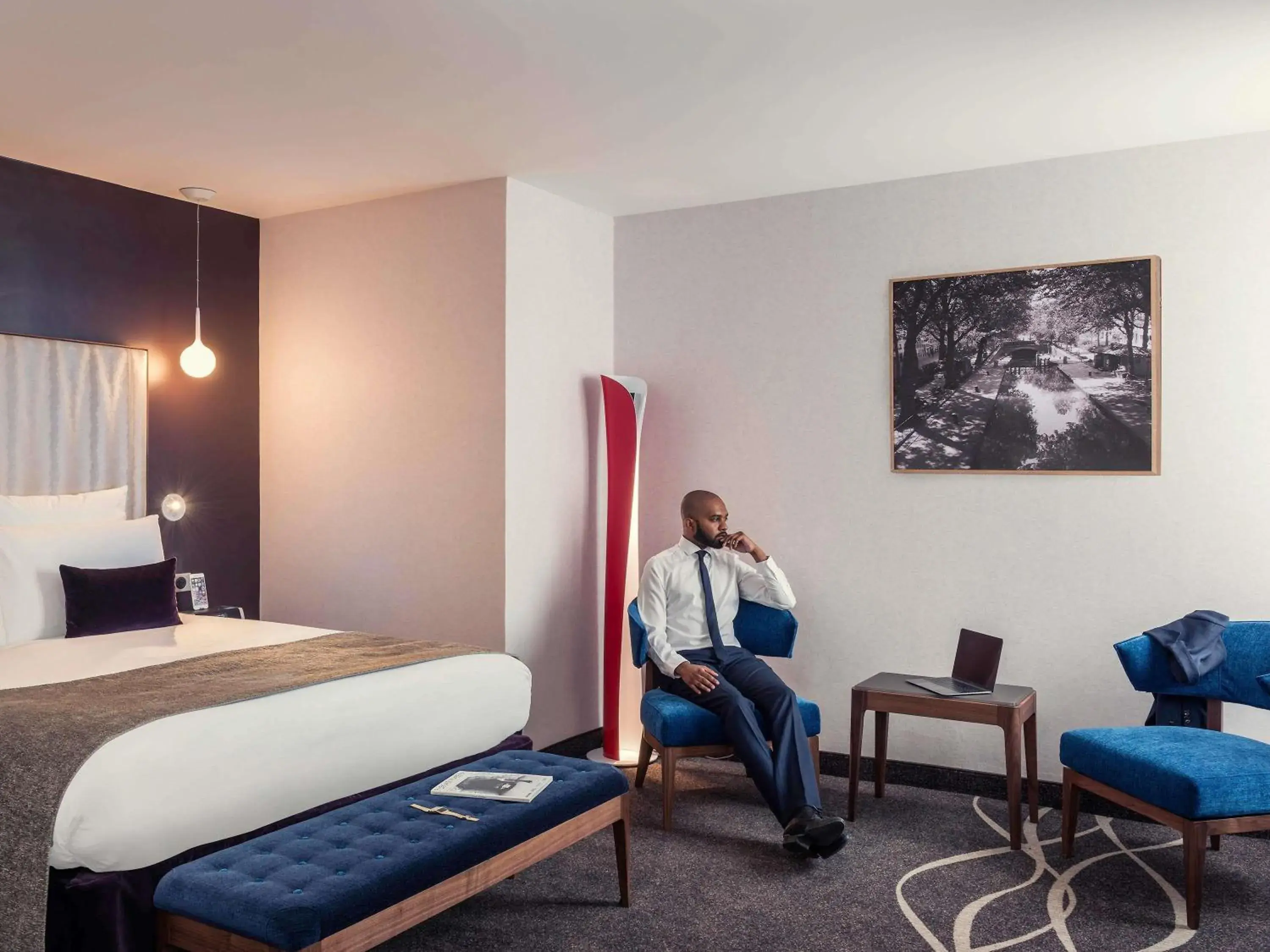 Bedroom, Bed in Mercure Paris Opera Garnier Hôtel & Spa Bedroom, Bed in Mercure Paris Opera Garnier Hôtel & Spa