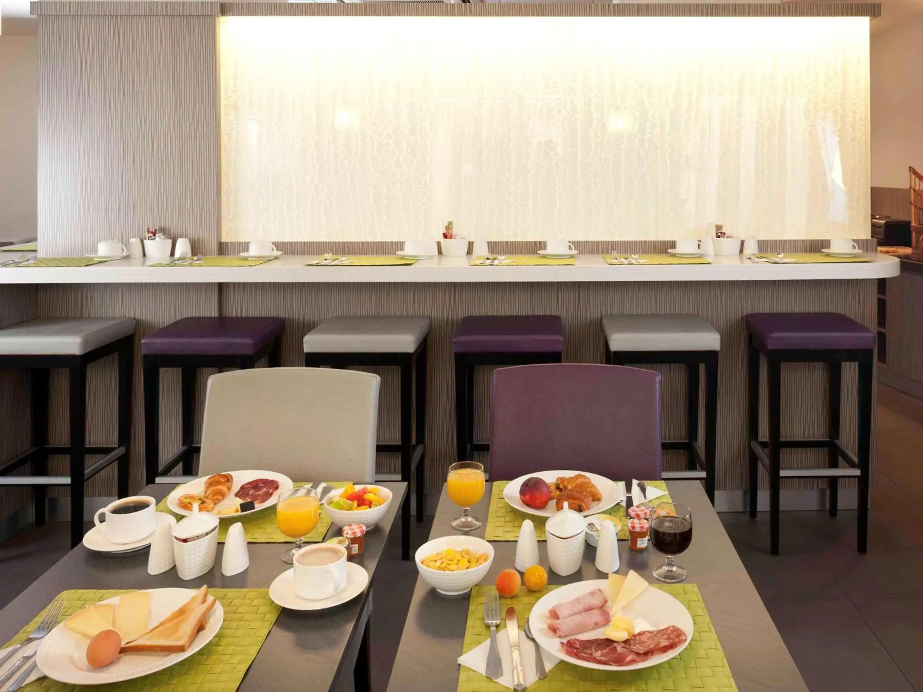 Restaurant/places to eat in Mercure Paris Opera Garnier Hôtel & Spa Restaurant/places to eat in Mercure Paris Opera Garnier Hôtel & Spa