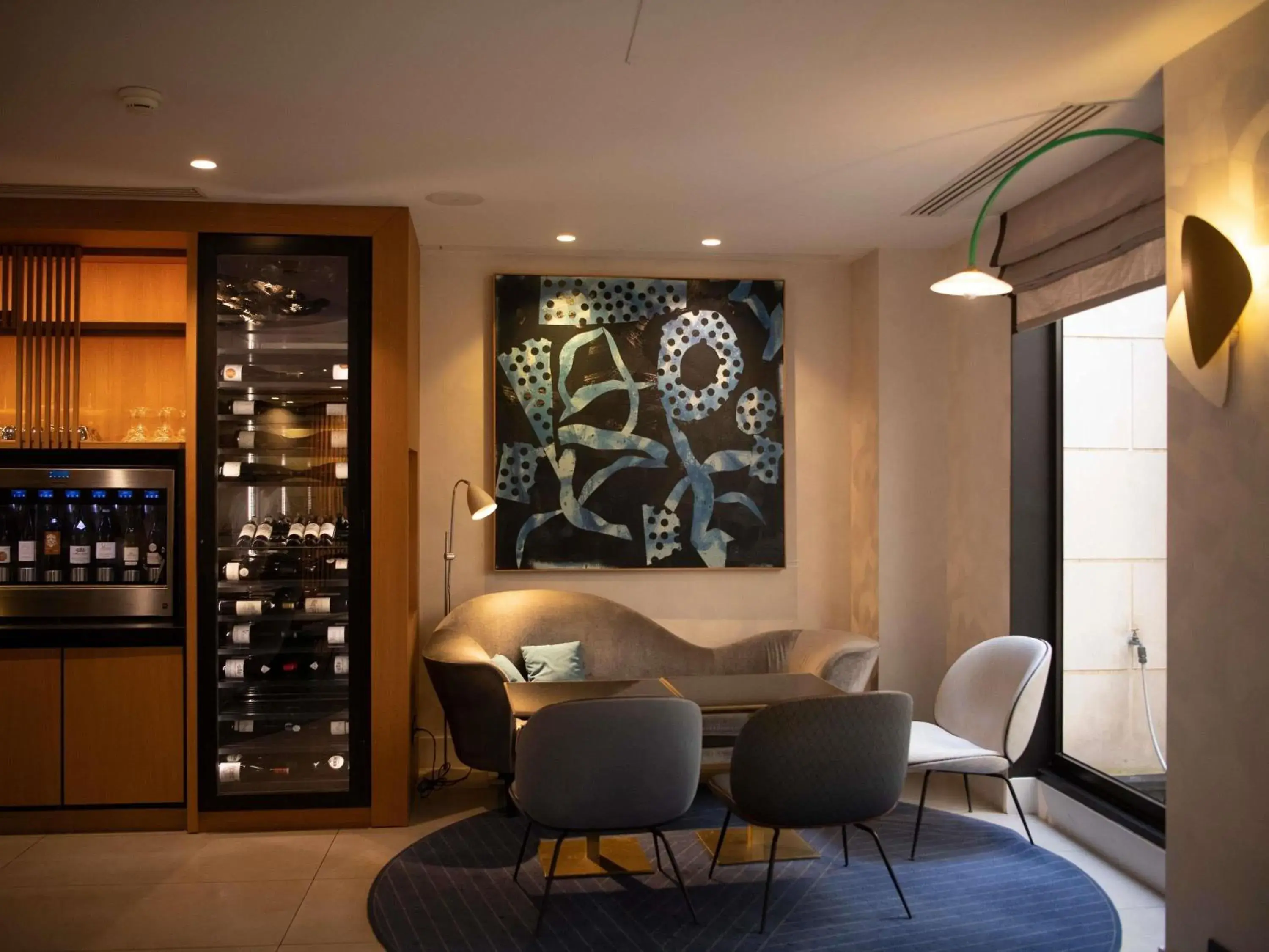 Lounge or bar in Mercure Paris Opera Garnier Hôtel & Spa Lounge or bar in Mercure Paris Opera Garnier Hôtel & Spa