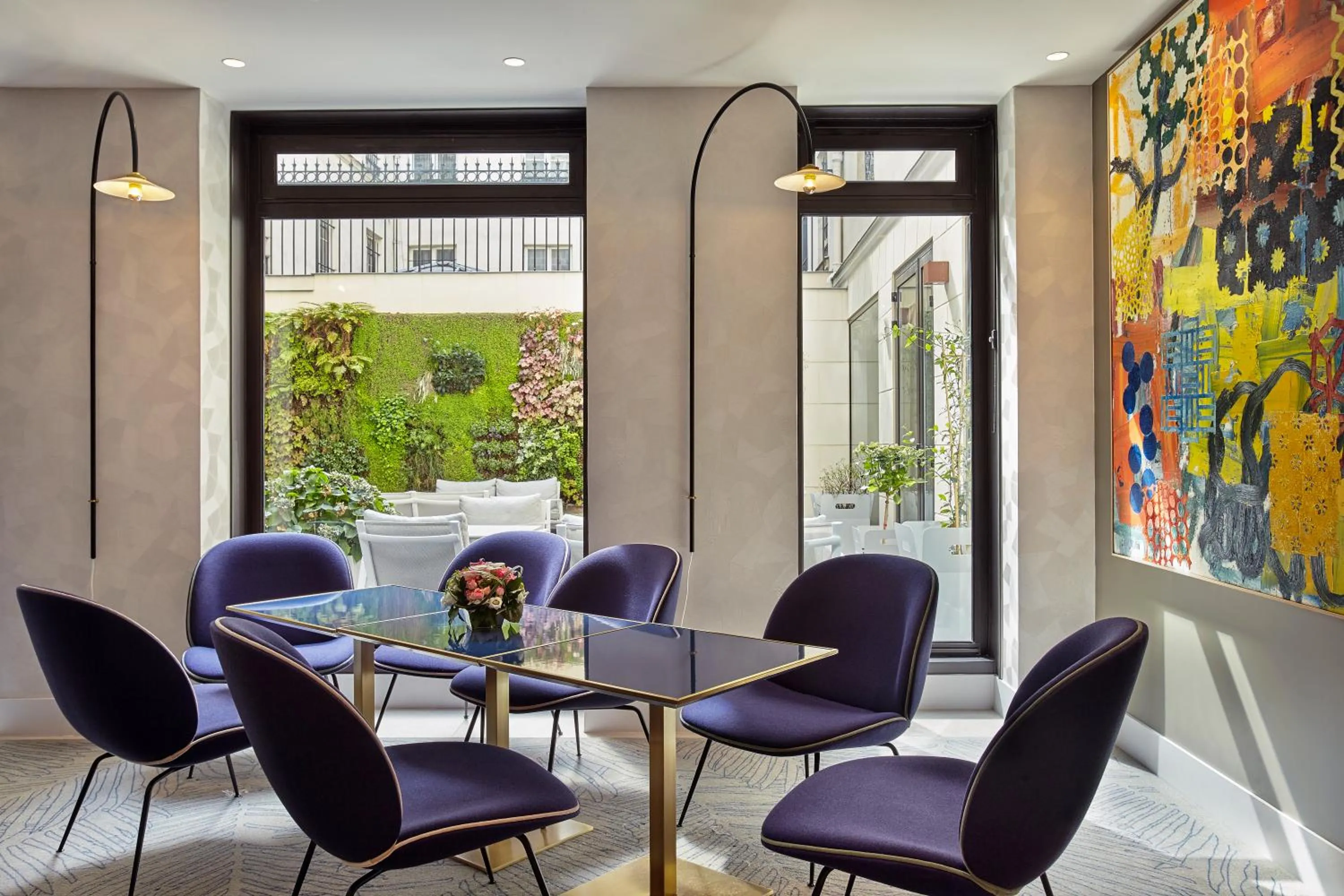 Patio in Mercure Paris Opera Garnier Hôtel & Spa