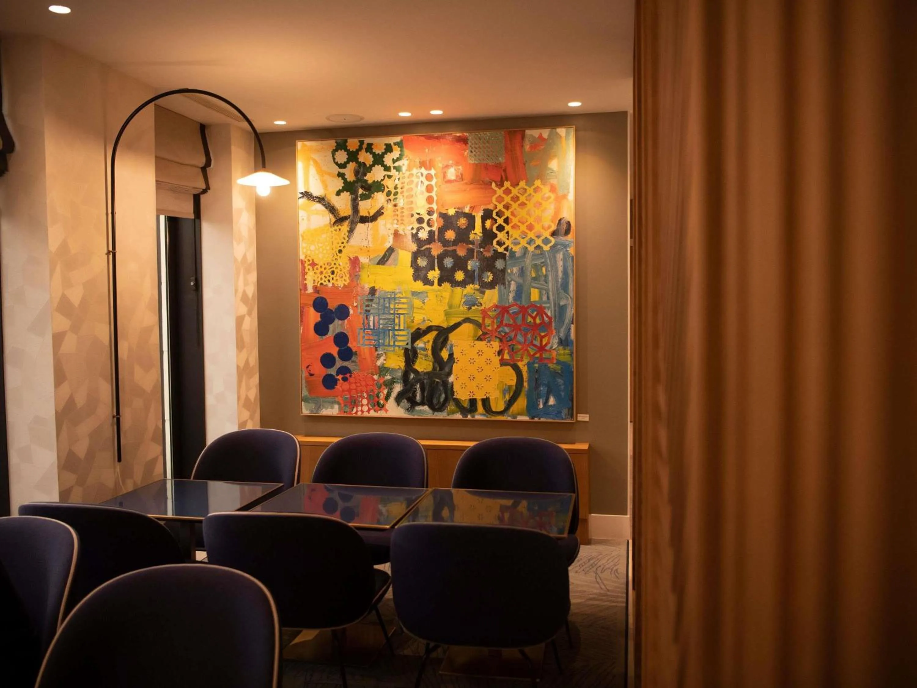 Business facilities in Mercure Paris Opera Garnier Hôtel & Spa