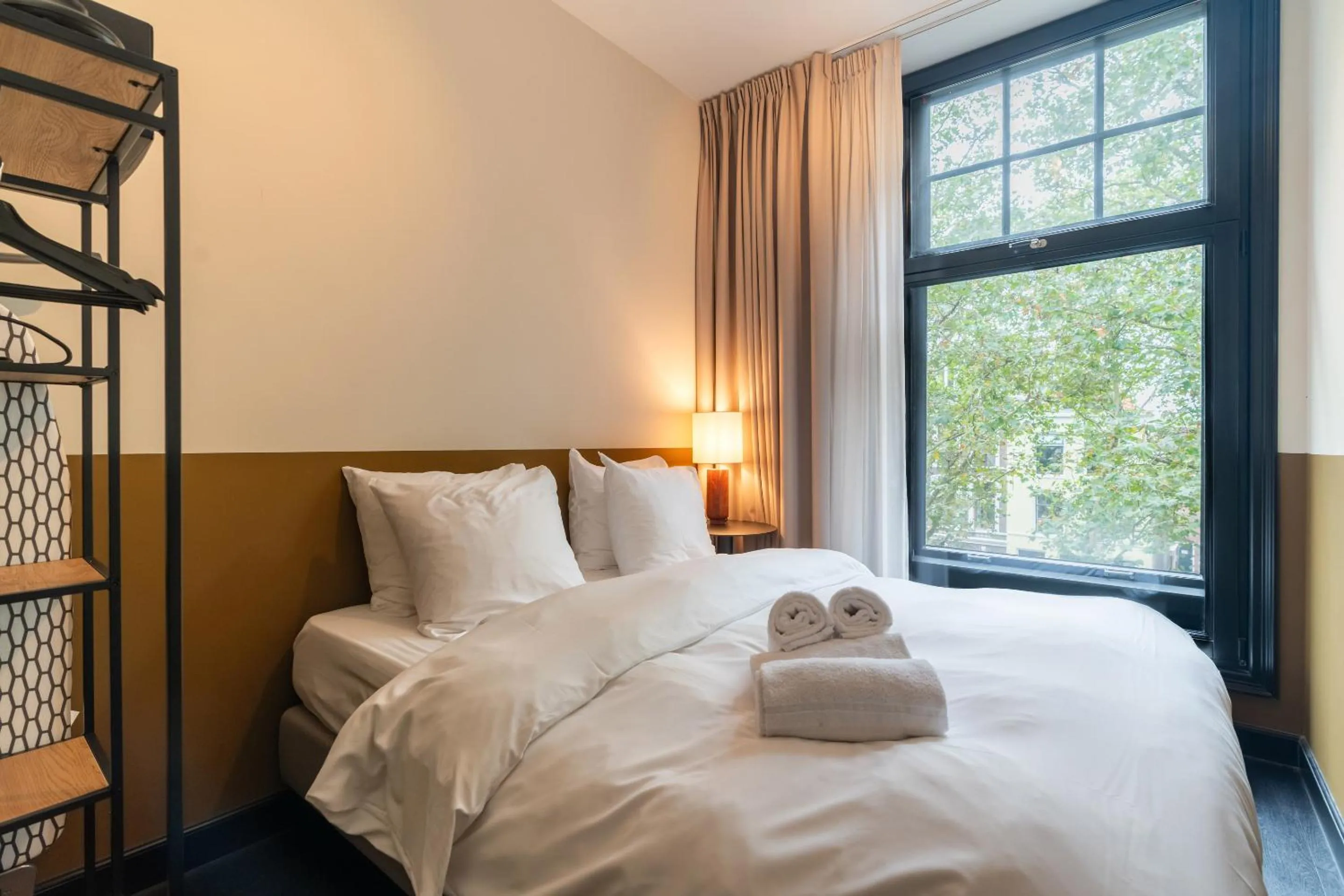 Bedroom, Bed in The Hunfeld