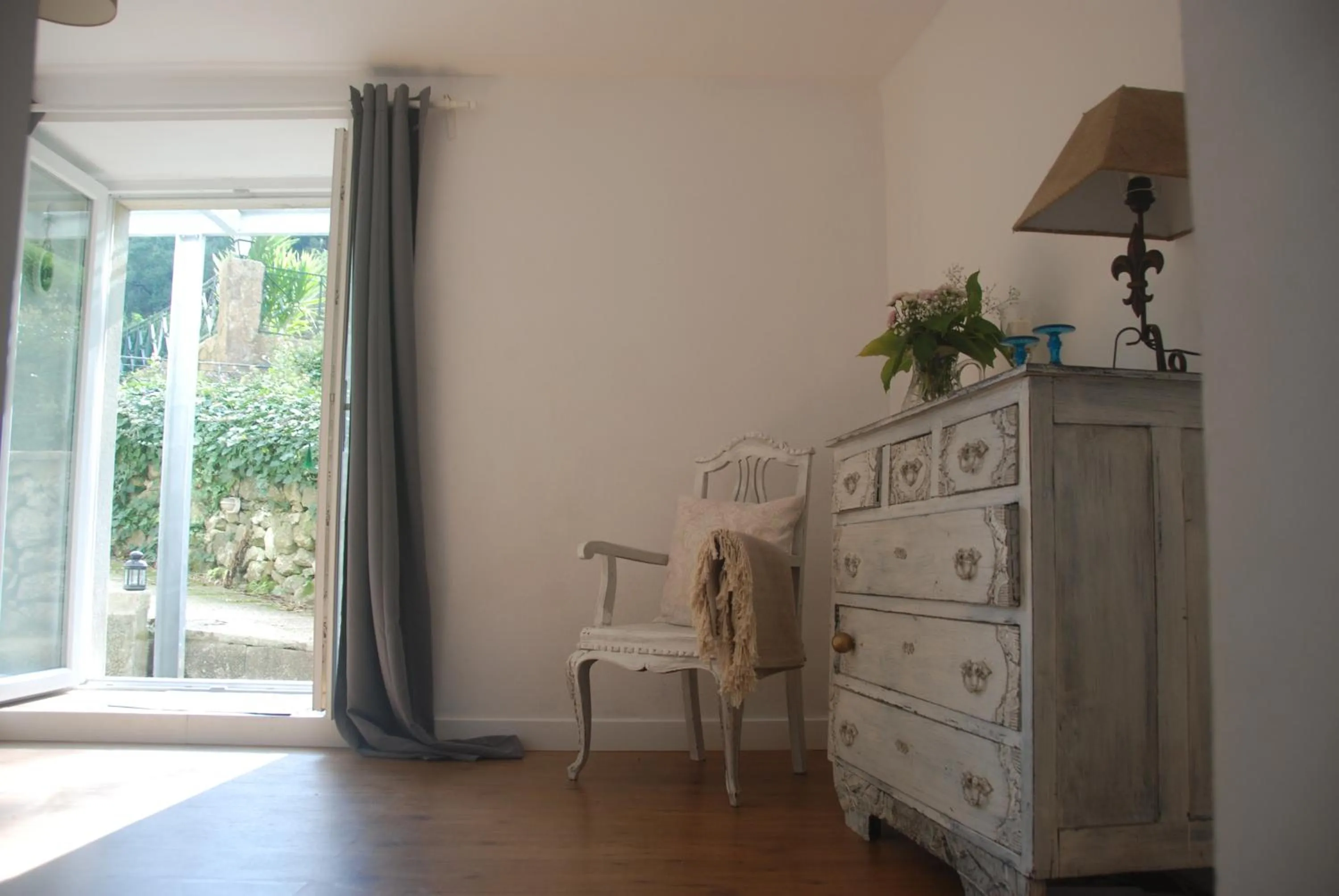 Suite in Sintra Center Guest House Escape to Nature