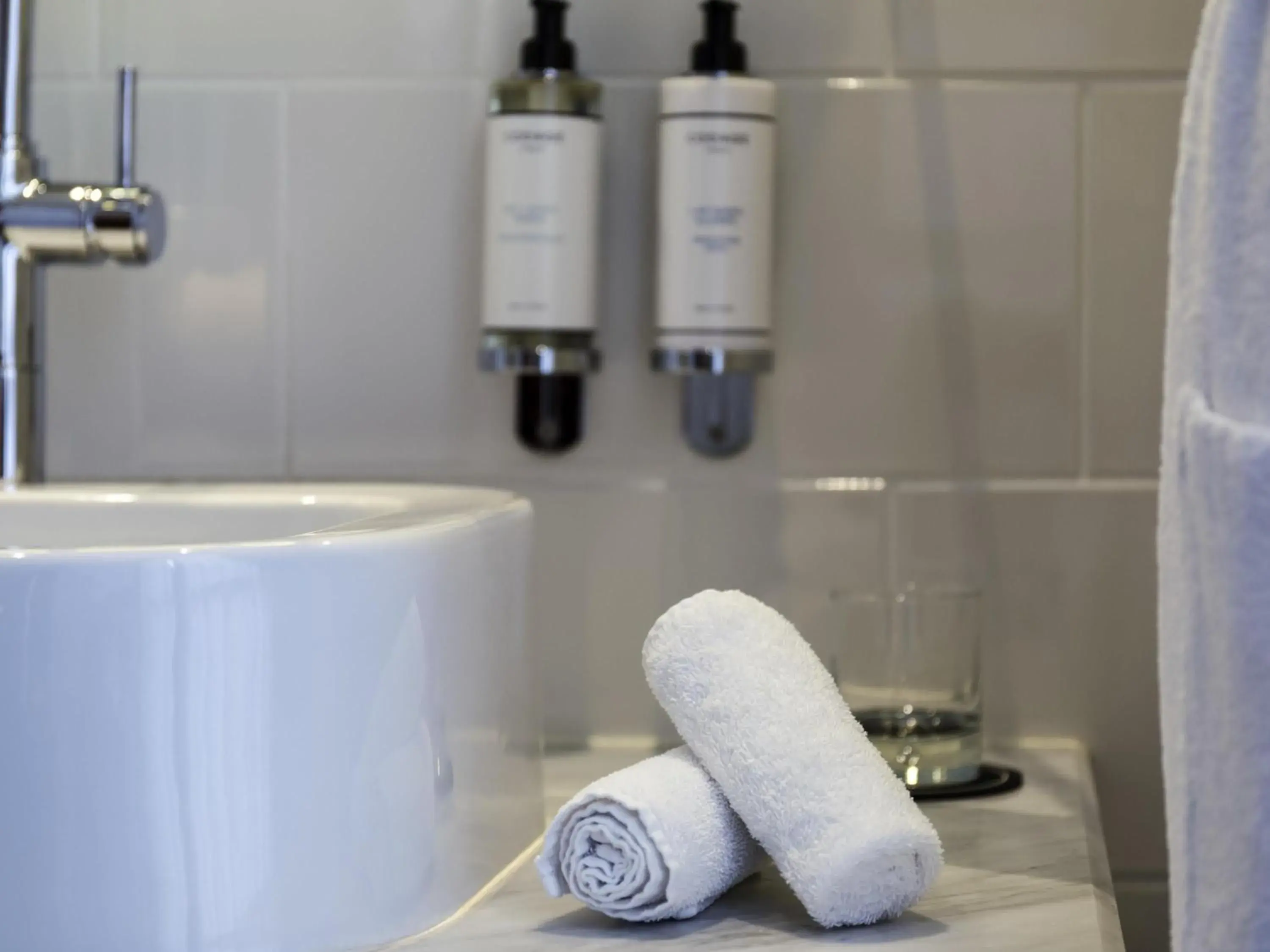 Bedroom in Carlton Hotel Lyon - MGallery Collection Bedroom in Carlton Hotel Lyon - MGallery Collection